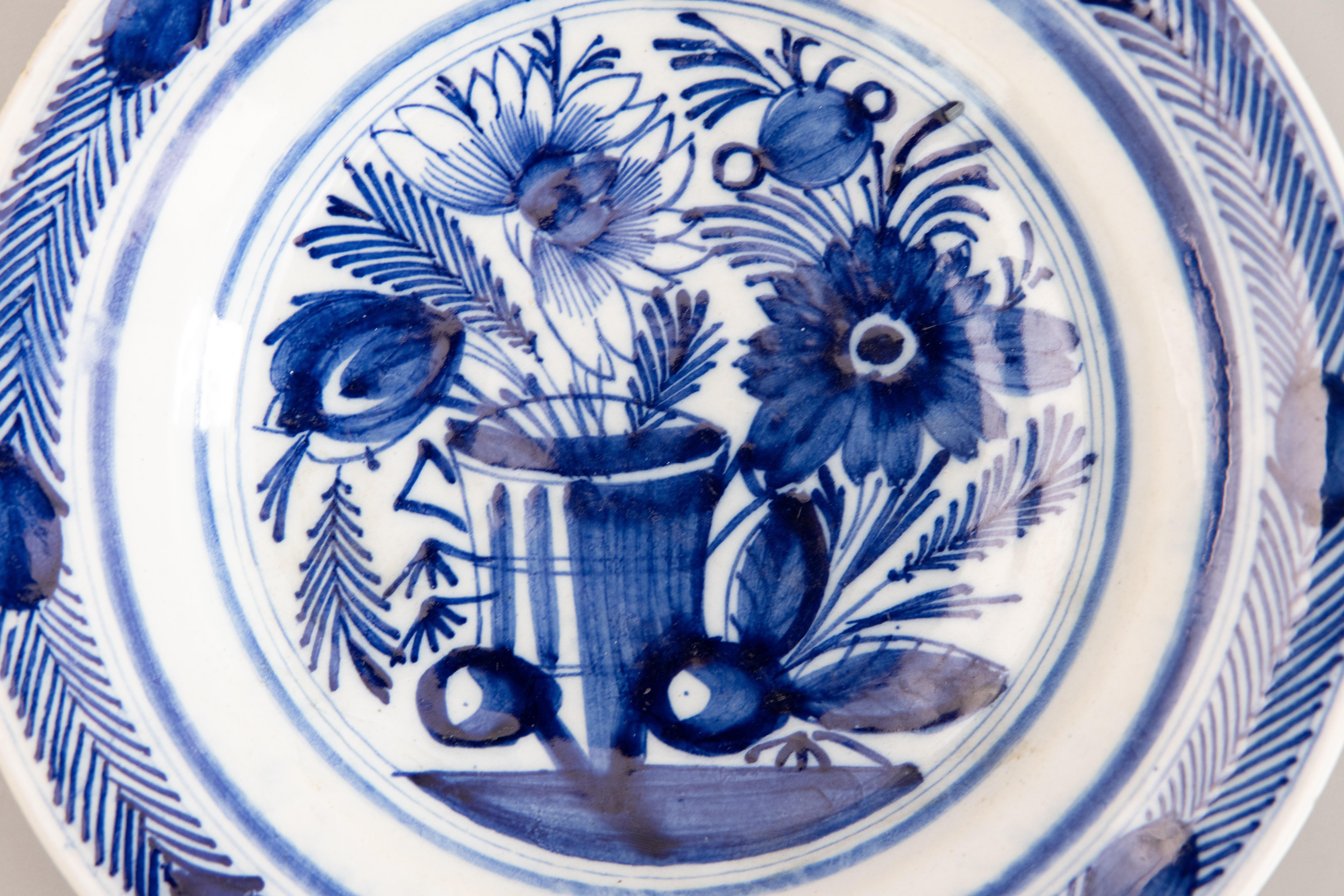 Pair of 18th Century Dutch Delft Faience Floral Plates For Sale 1