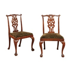 Pair of 18th Century English Chippendale Side Chairs in Walnut