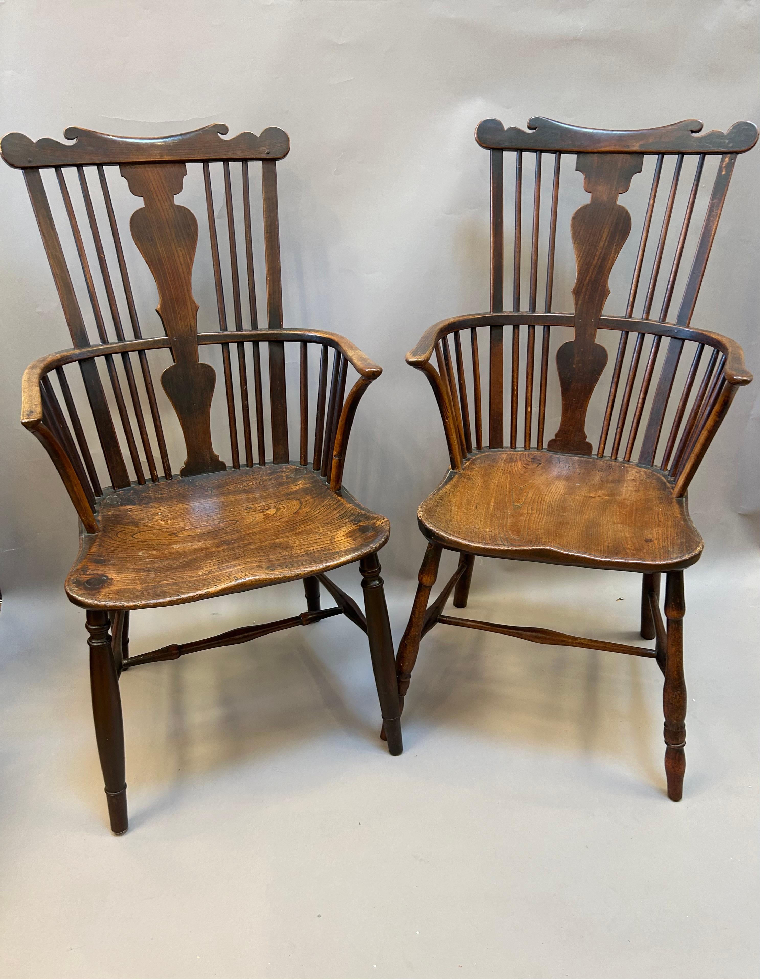 Pair of 18th Century English Comb Back Windsor Armchairs. For Sale 2