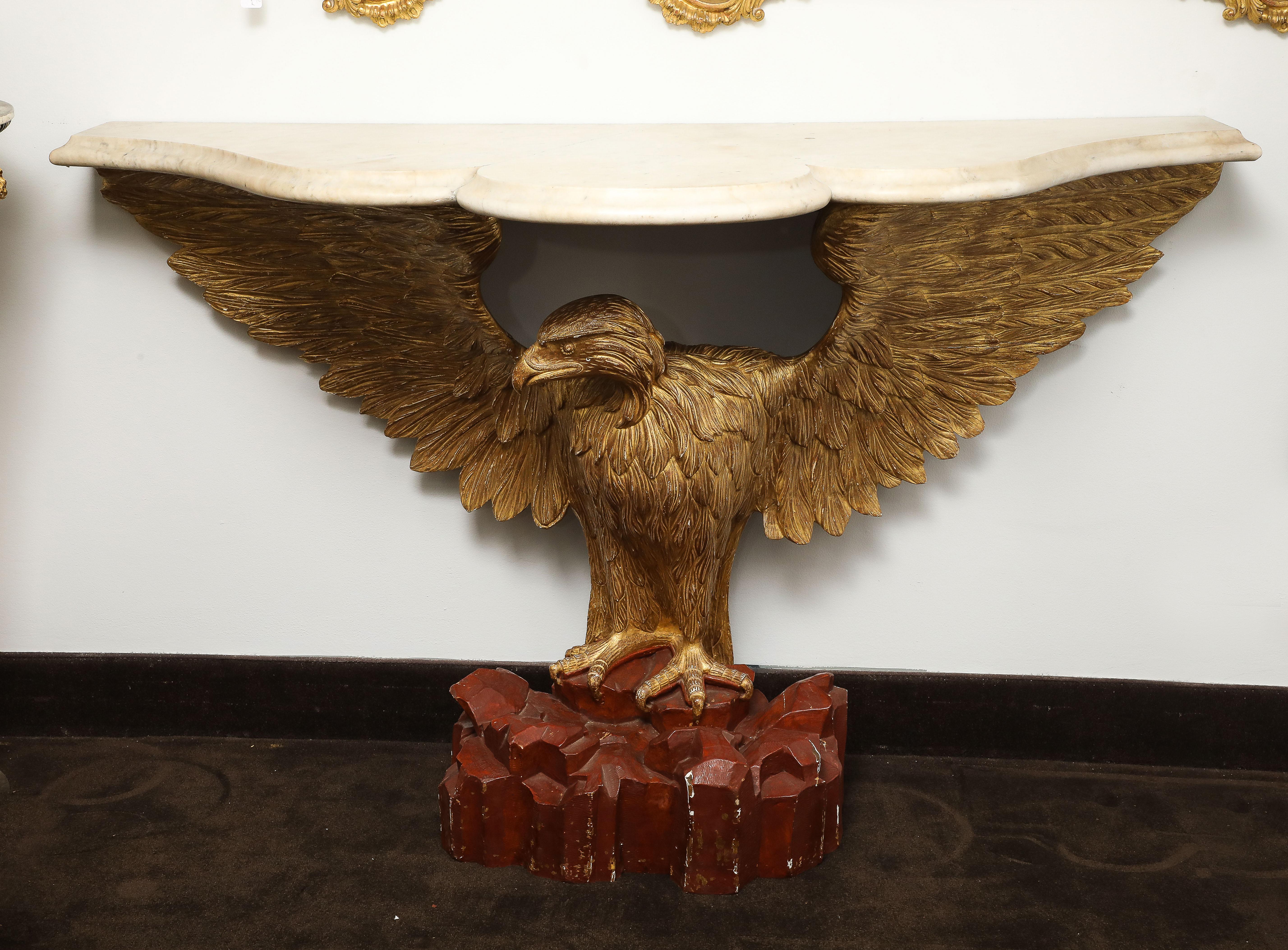 Zwei englische Konsolentische mit Adler aus dem 18. Jahrhundert in der Art von William Kent (18. Jahrhundert und früher) im Angebot