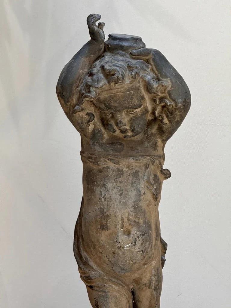 Fino al XVIII secolo Coppia di putti in piombo inglesi del XVIII secolo in vendita