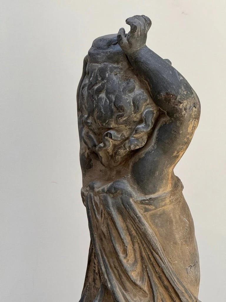 Coppia di putti in piombo inglesi del XVIII secolo in vendita 1