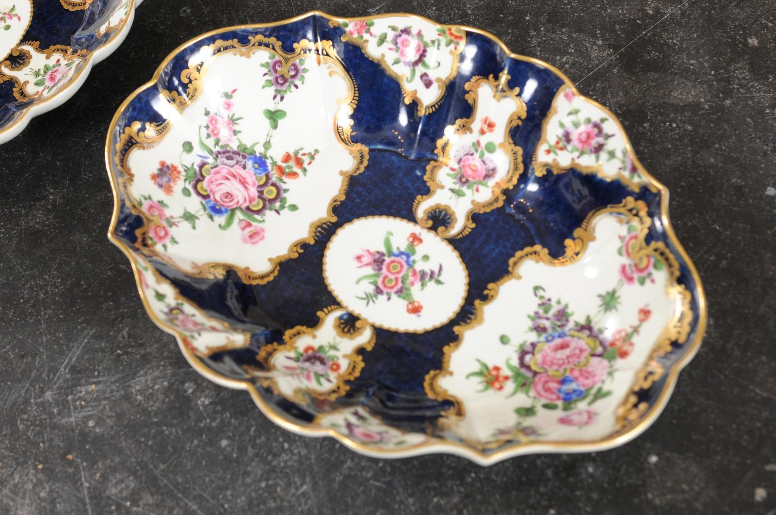 Pair of 18th Century English Worcester Porcelain Serving Dishes, “Dr. Wall” For Sale 7