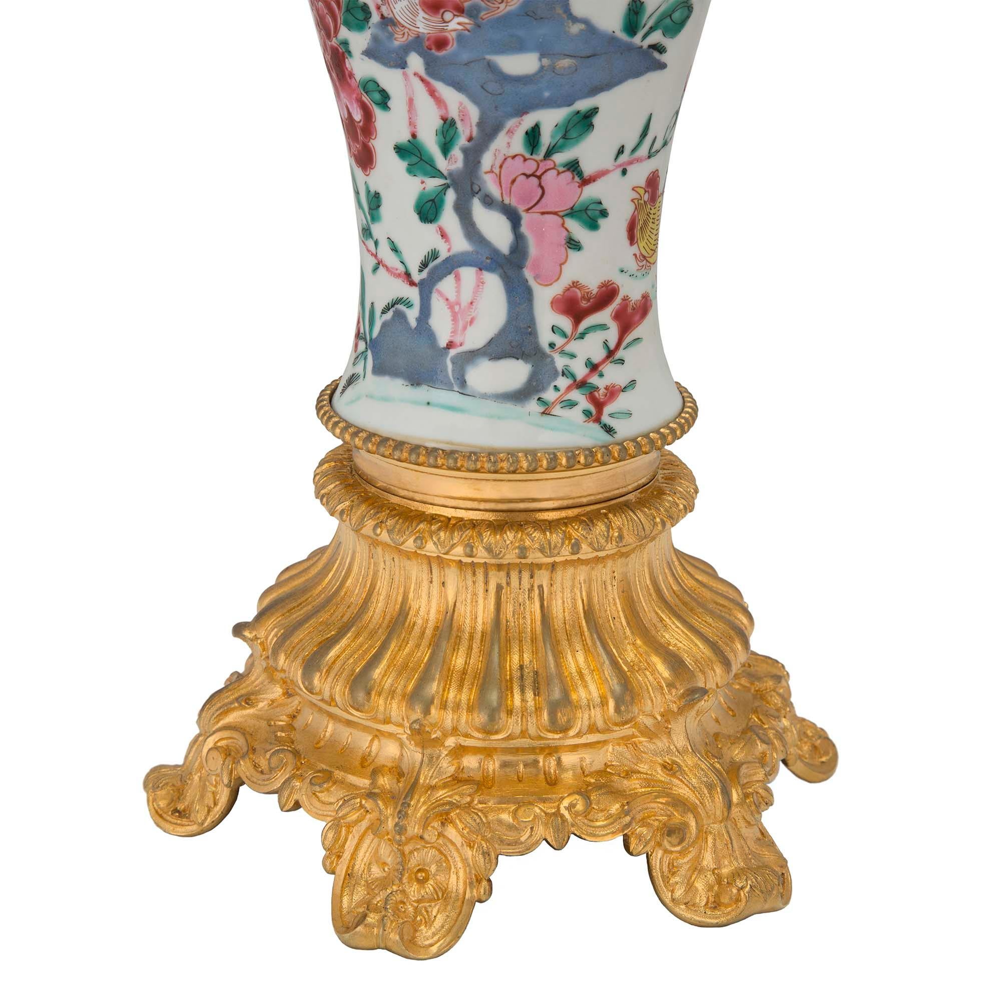Pair of 18th Century Famille Rose Porcelain Vase Lamps For Sale 3