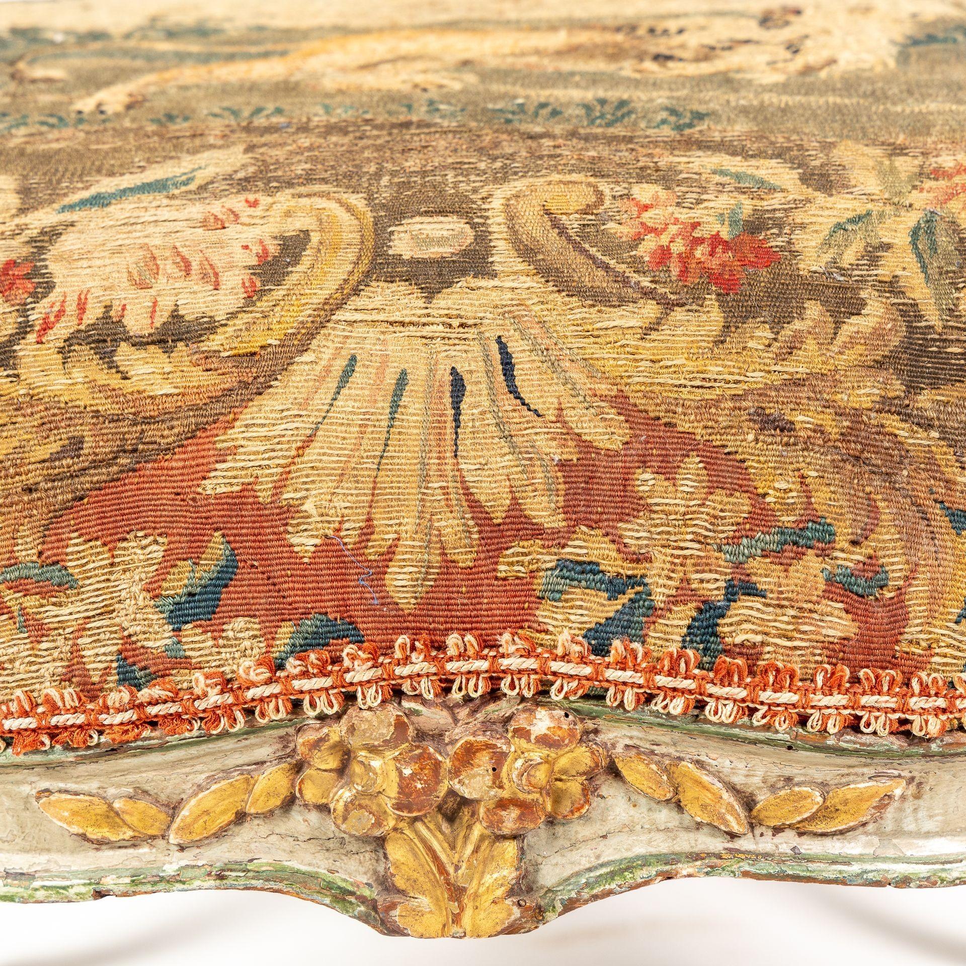 Coppia di sedie francesi ad arazzo Aubusson del XVIII secolo In condizioni buone in vendita a Gloucestershire, GB