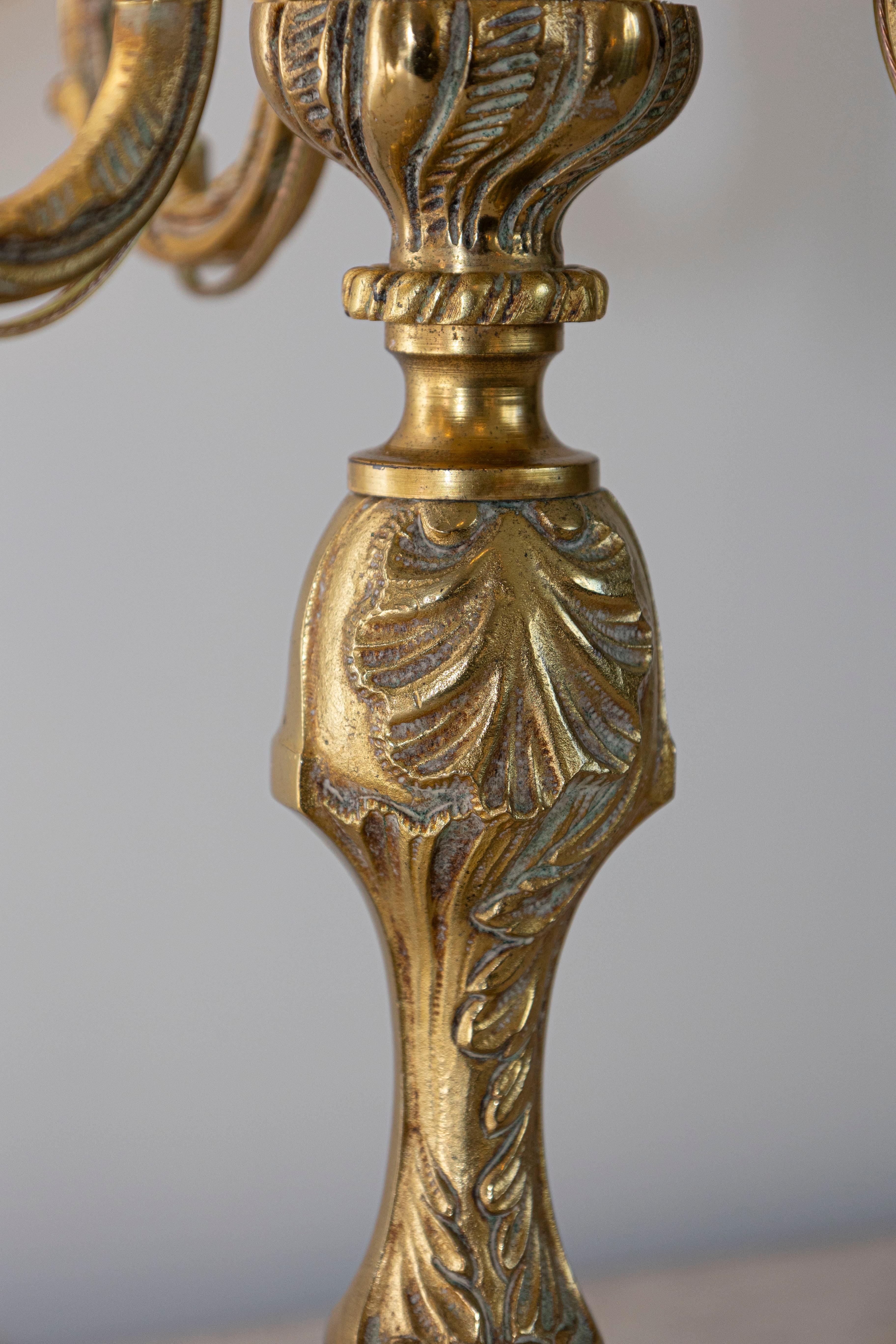 Pareja de candelabros franceses del siglo XVIII en venta 3