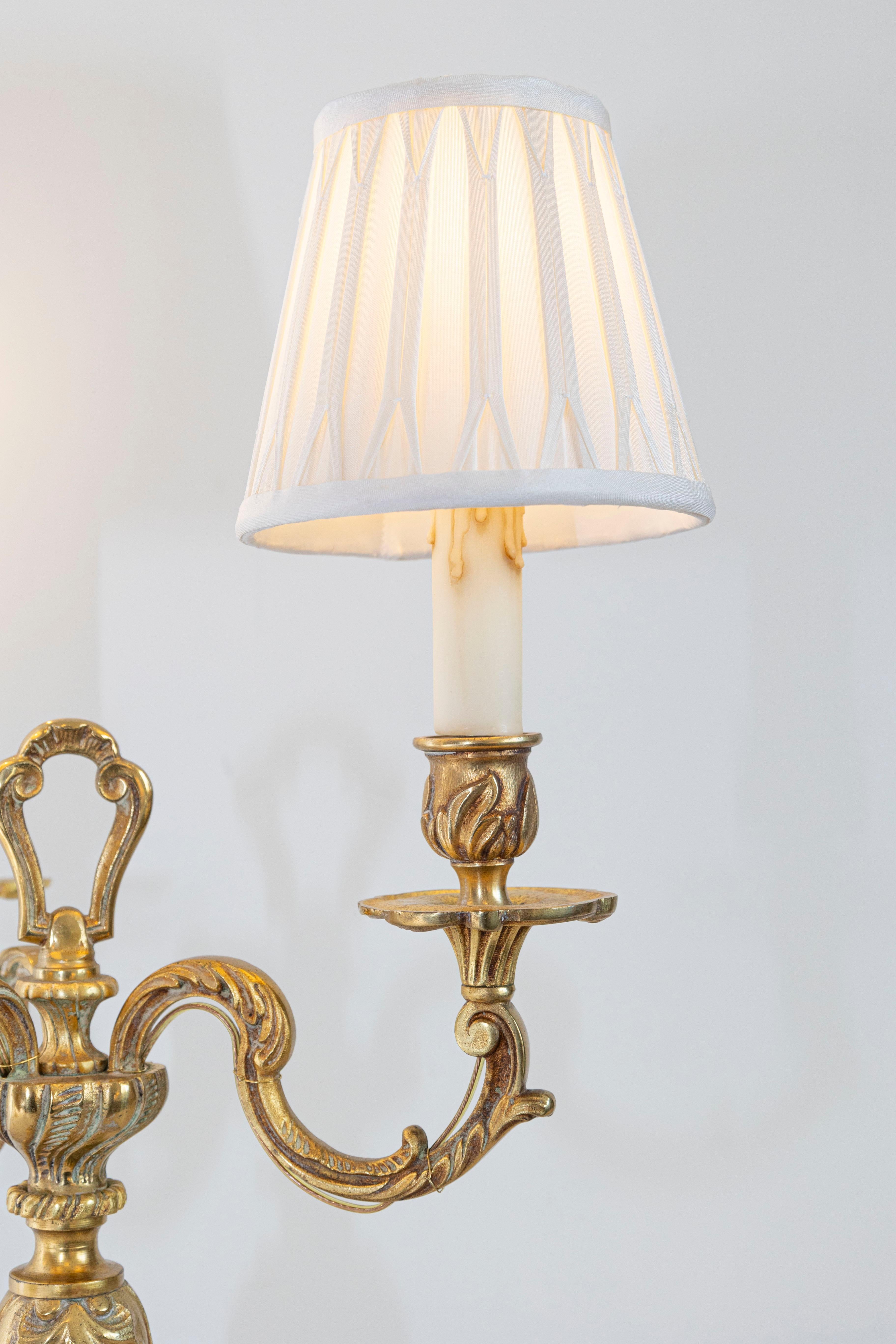 Pareja de candelabros franceses del siglo XVIII en Bueno estado para la venta en Atlanta, GA