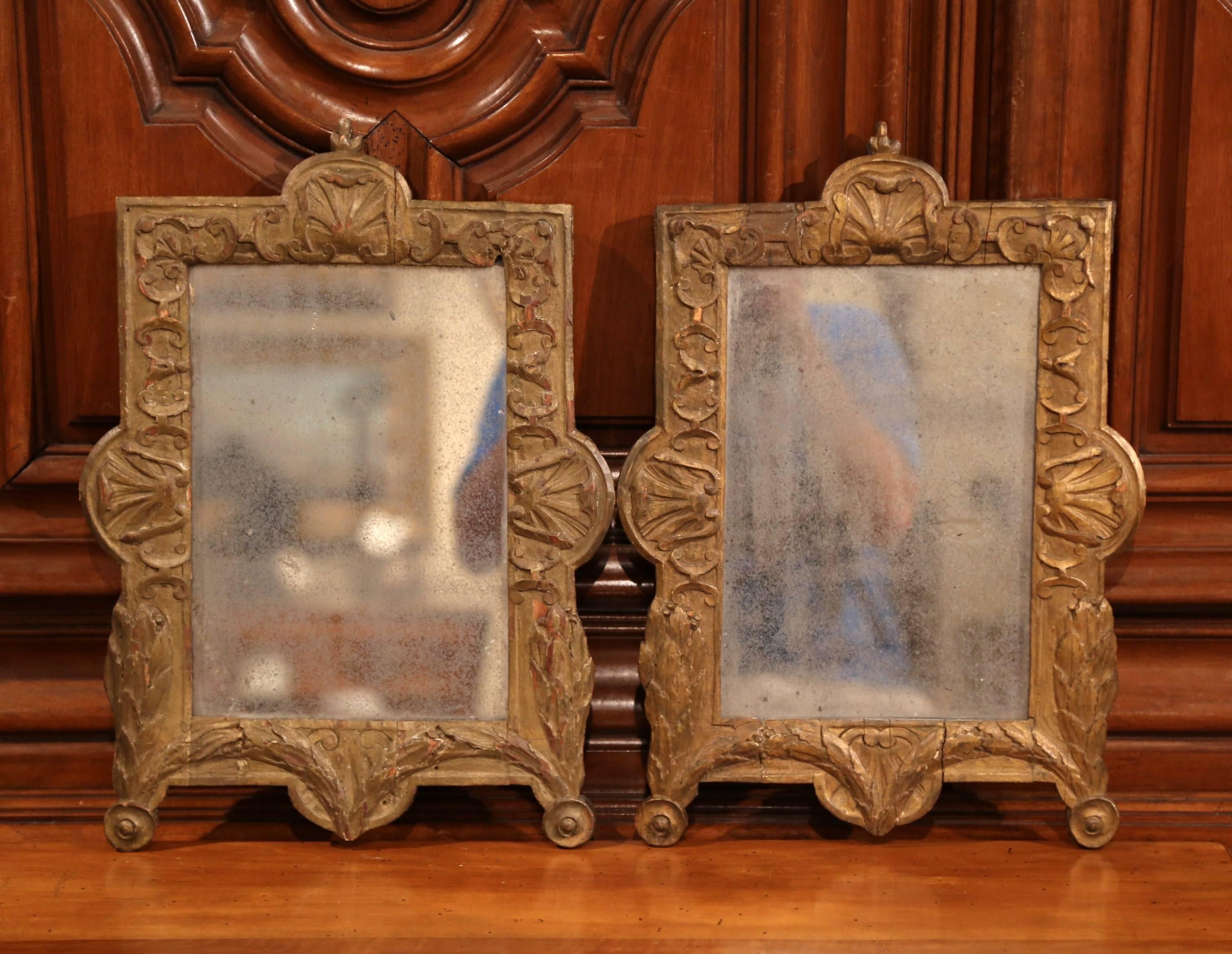 Pair of 18th Century French Carved Giltwood Wall Mirrors In Excellent Condition In Dallas, TX