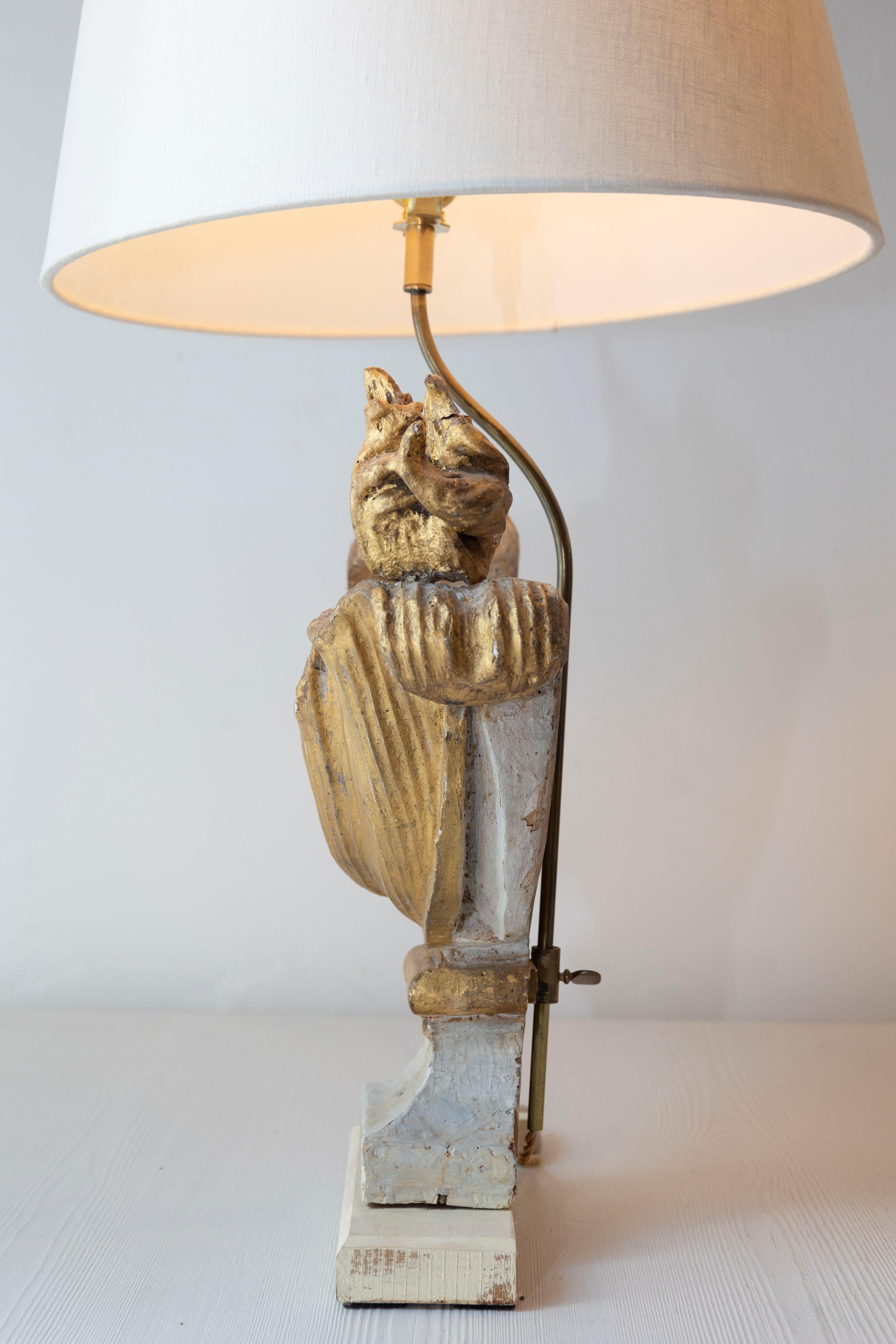 Pair of 18th-Century French Carved Wood Rooster-Form Table Lamps For Sale 2