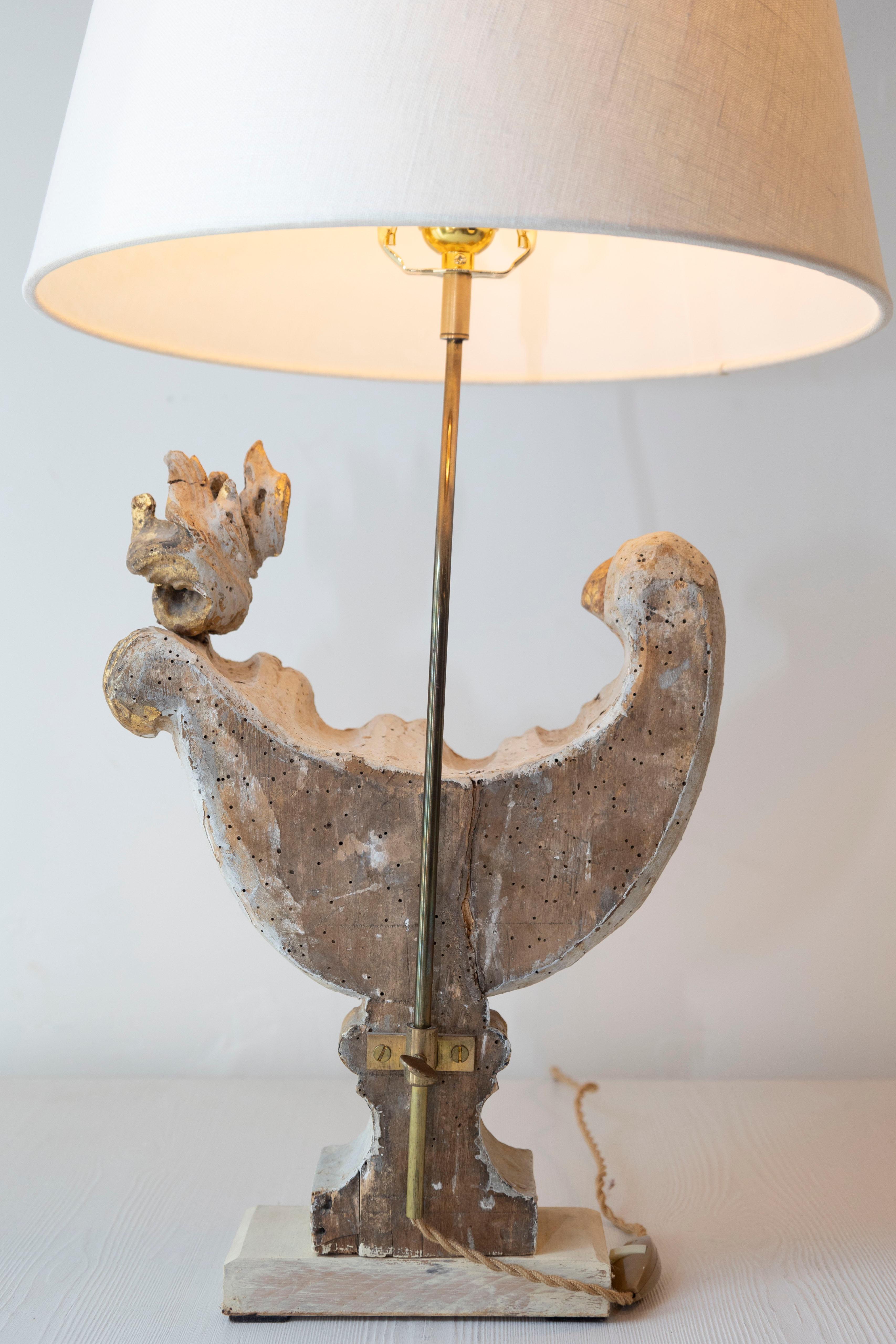 Pair of 18th-Century French Carved Wood Rooster-Form Table Lamps For Sale 3