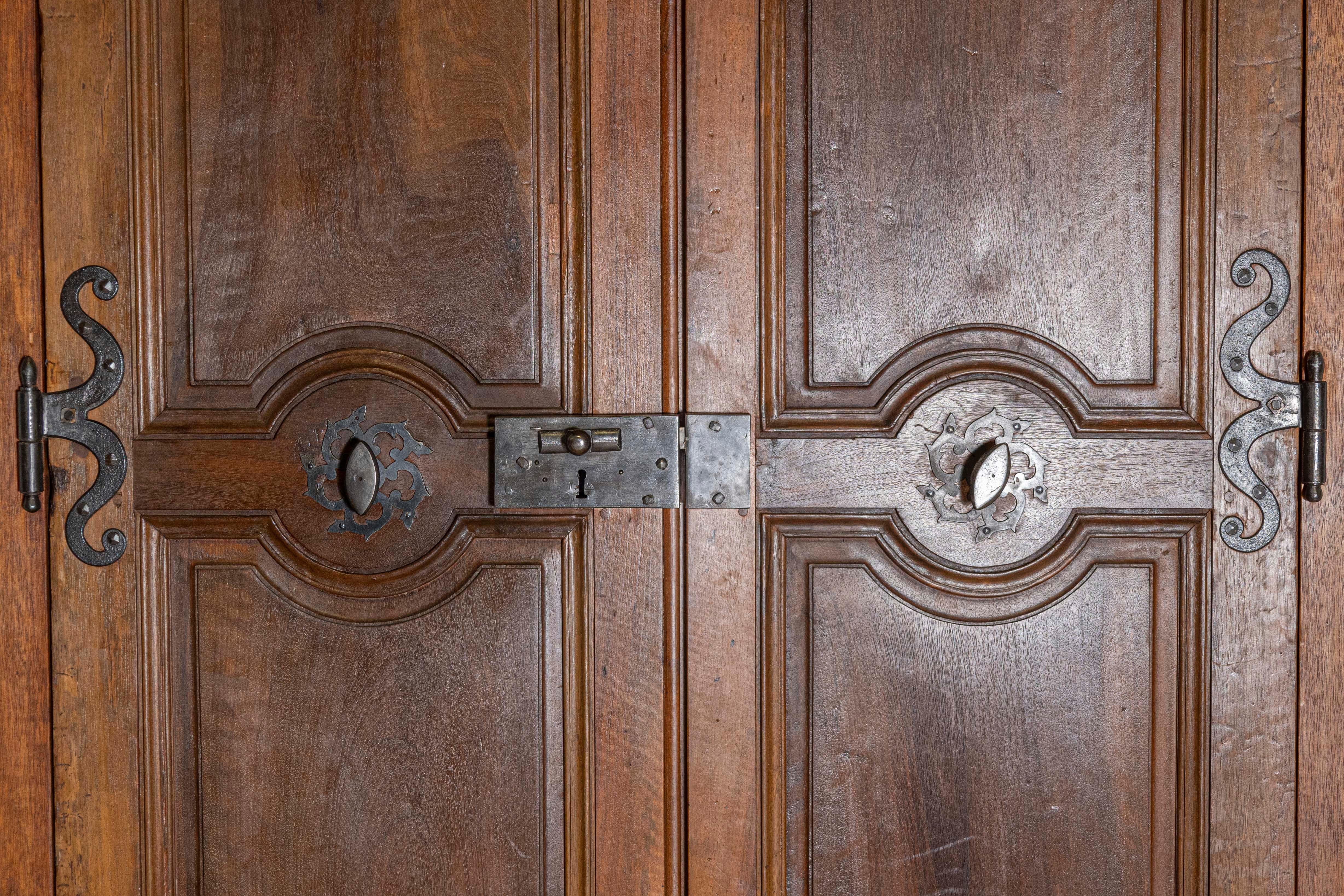 Francese Coppia di porte di comunicazione francesi del XVIII secolo CIRCA 1790 in vendita