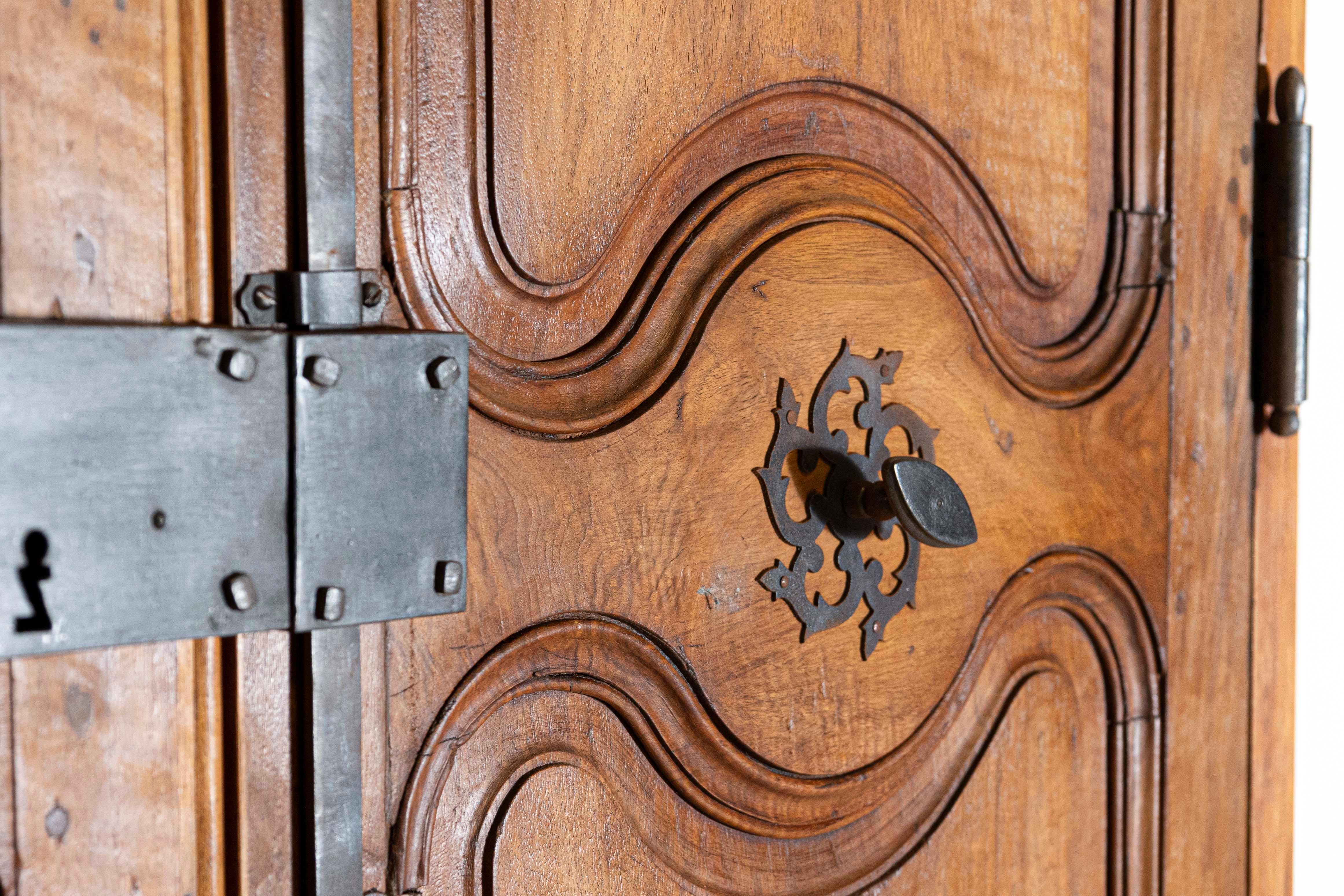 Metalwork Pair of 18th Century French Communication Doors For Sale