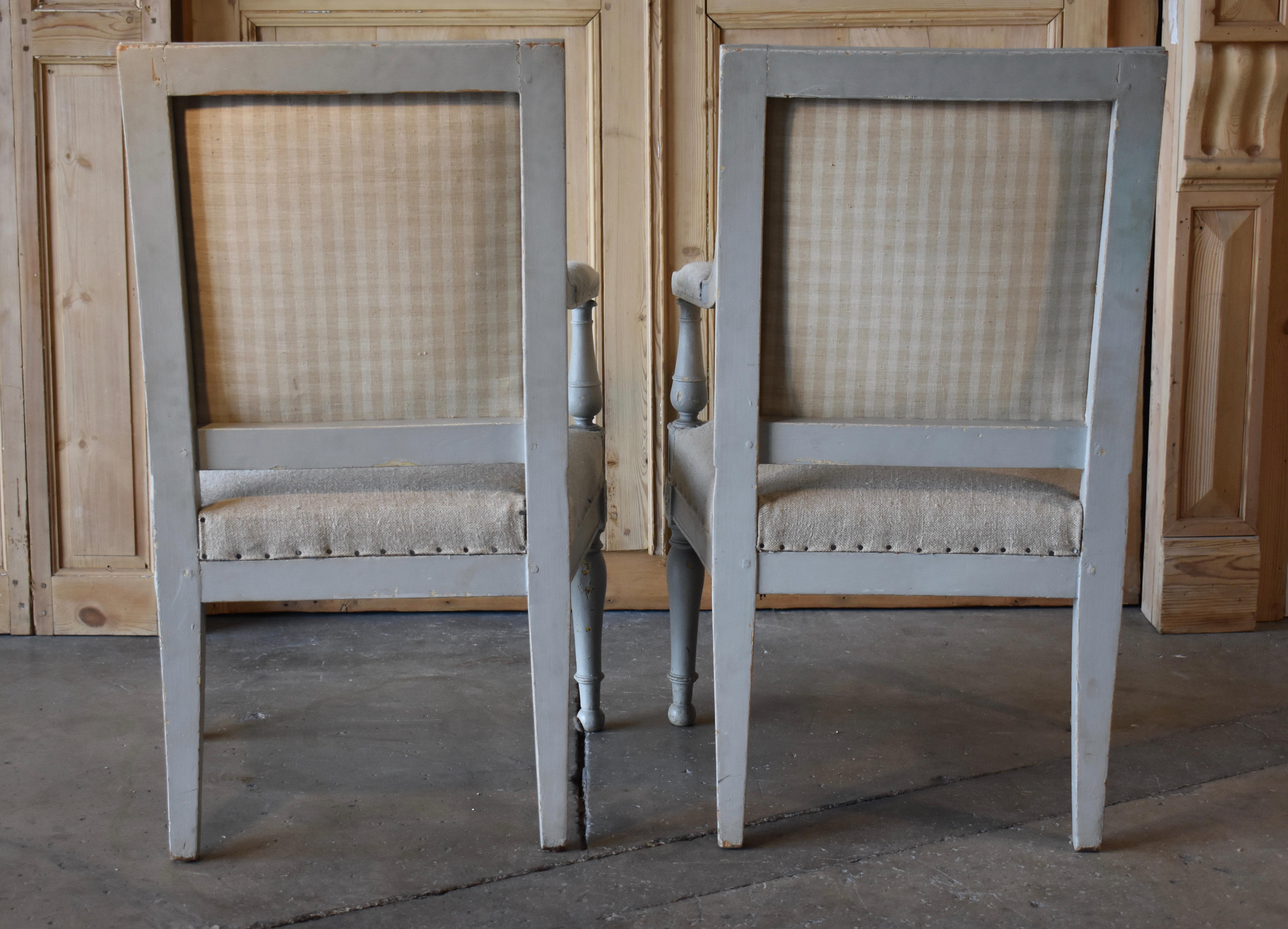 Pair of 18th Century French Directoire Bergère Chairs For Sale 6