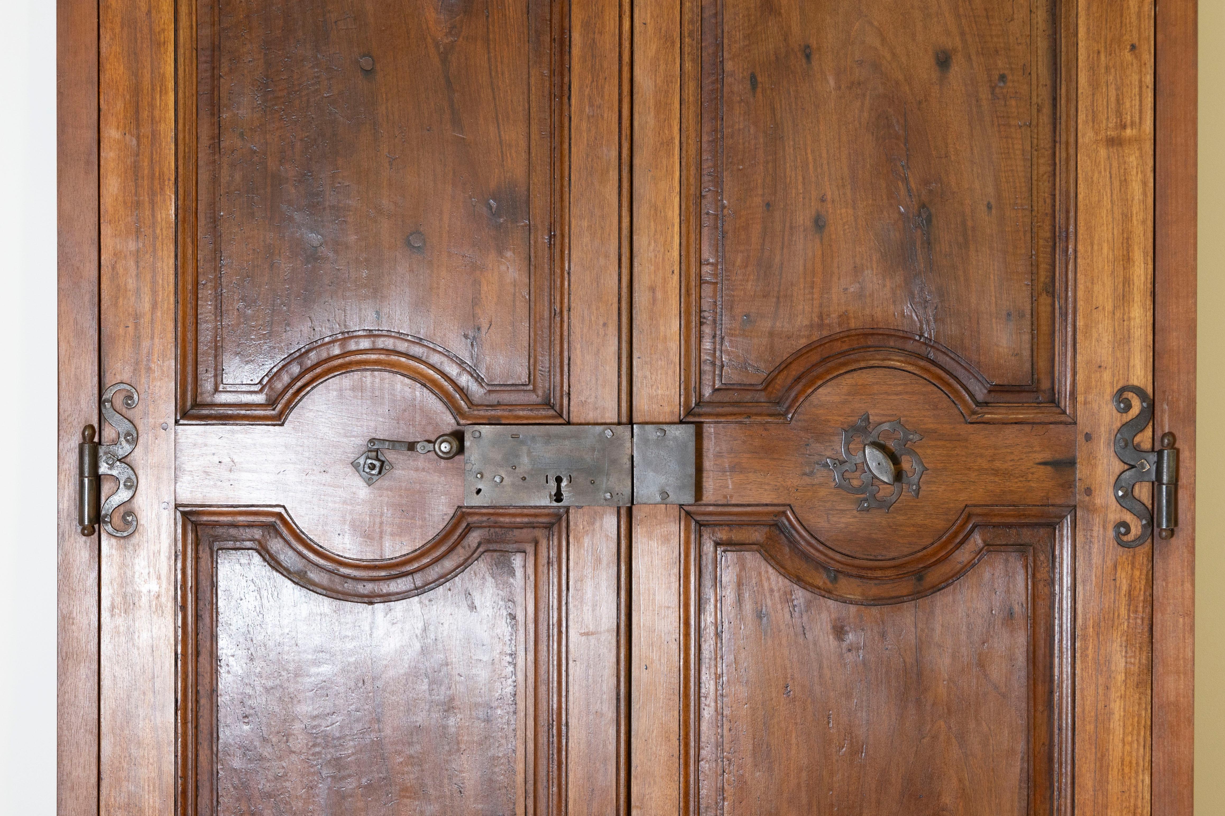 Louis XV Pair of 18th Century French Double-sided Aix Doors From Avignon For Sale