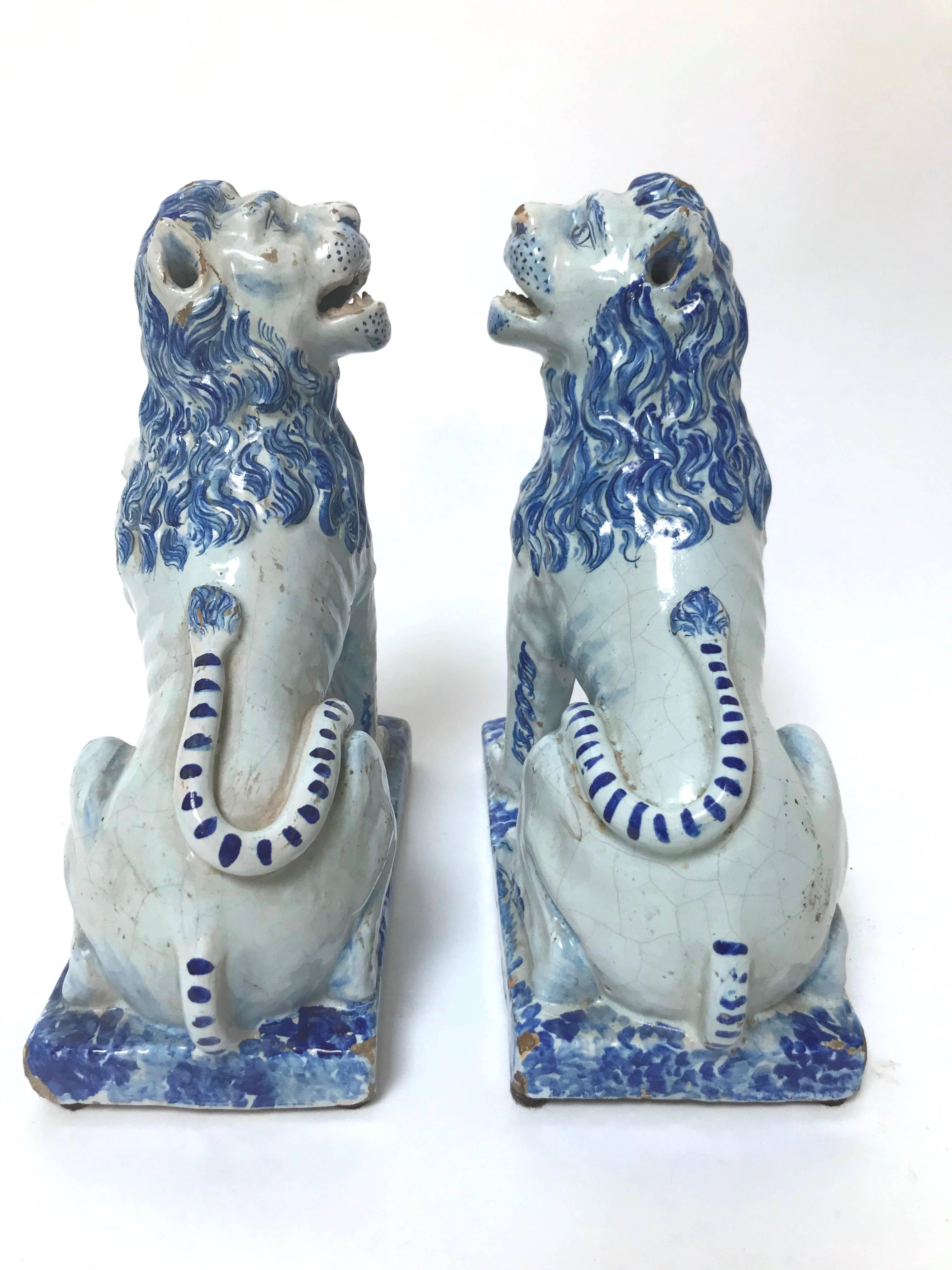 Pair of 18th Century French Faience Lions In Good Condition In Dallas, TX