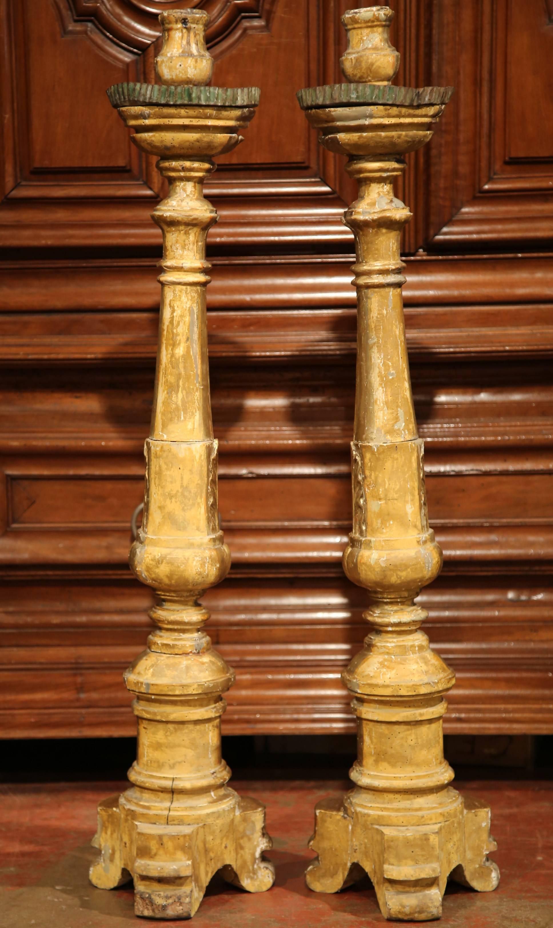 Pair of 18th Century French Louis XV Carved Giltwood Altar Candlesticks For Sale 6