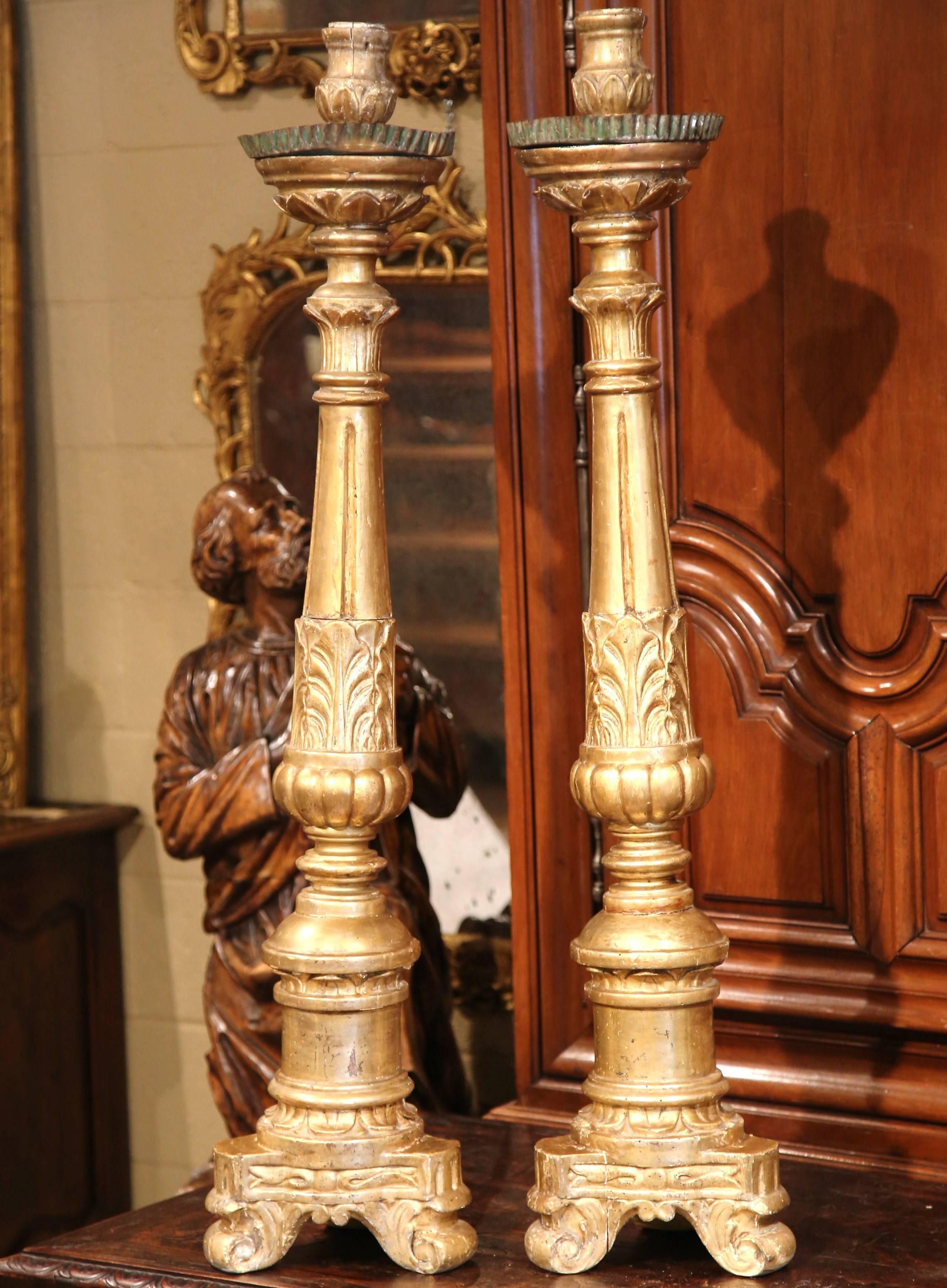 Pair of 18th Century French Louis XV Carved Giltwood Altar Candlesticks For Sale 4