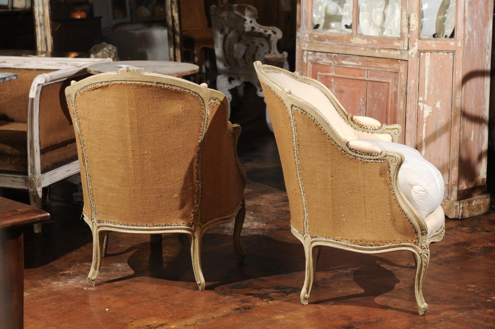 18th Century and Earlier Pair of 18th Century French Louis XV Painted Bergère Chairs with Wraparound Back