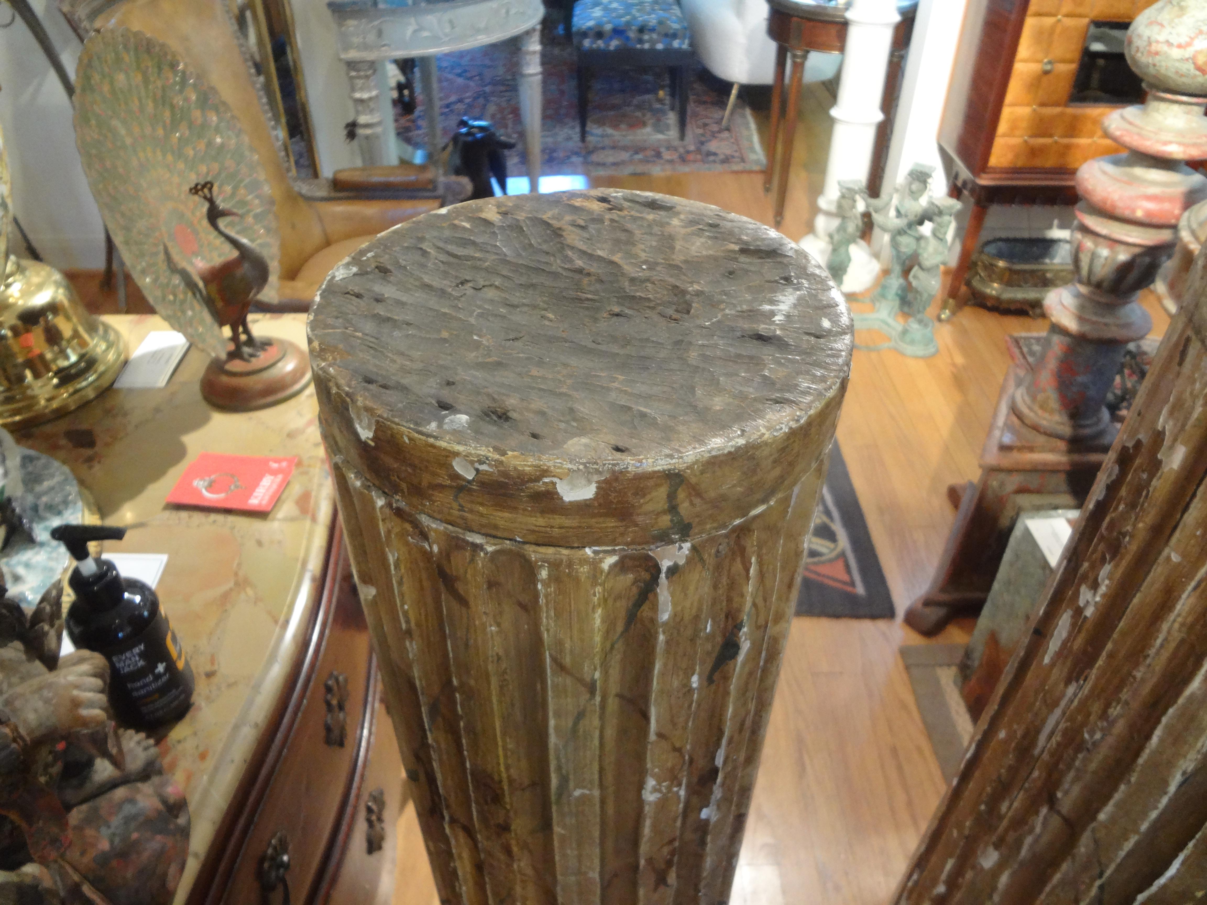 Pair of 18th Century French Louis XVI Carved Wood Column Pedestals For Sale 1