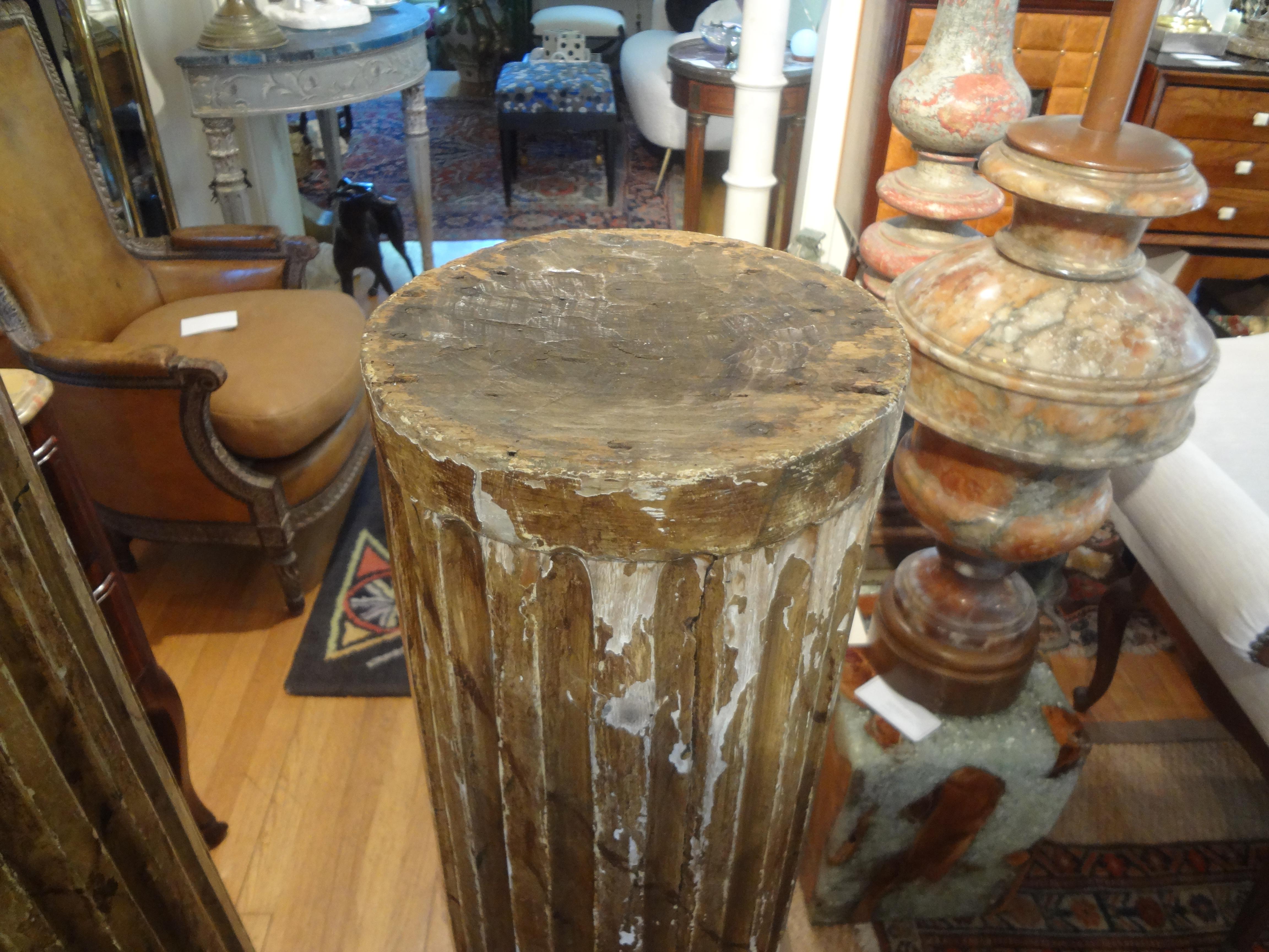 Pair of 18th Century French Louis XVI Carved Wood Column Pedestals For Sale 2