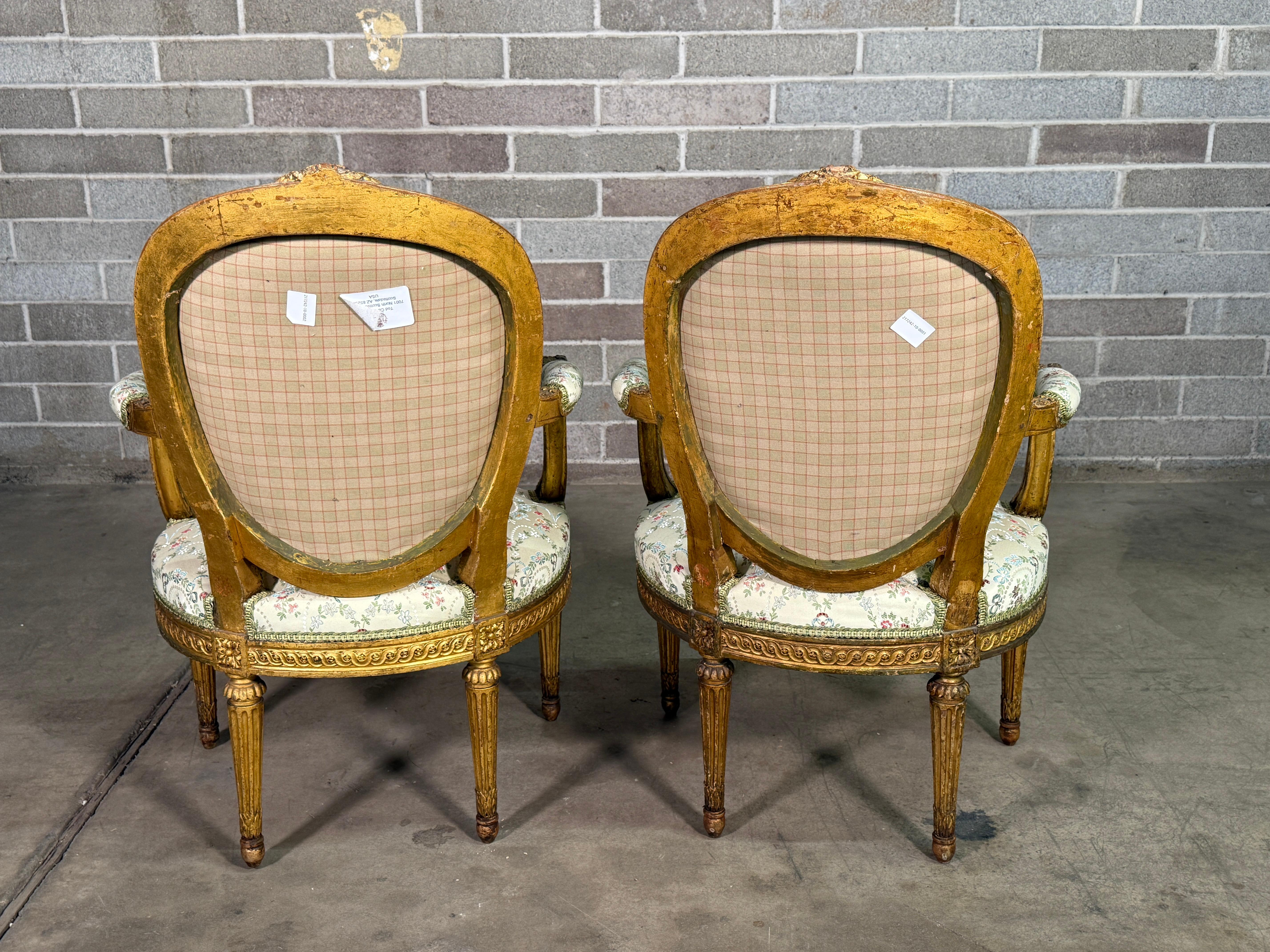 Pair of Jean-Baptiste 18th Century French Louis XVI Giltwood Chairs In Good Condition For Sale In Scottsdale, AZ