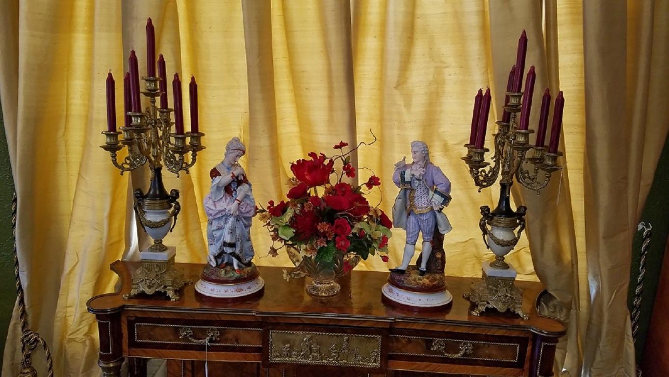 Pair of 19th Century Limoges Monvoisin Porcelain Figurines For Sale 5