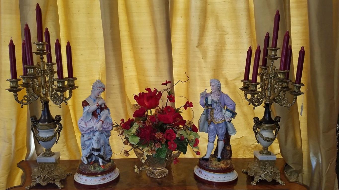 Paire de figurines en porcelaine de Monvoisin de Limoges du 19ème siècle État moyen - En vente à Dallas, TX