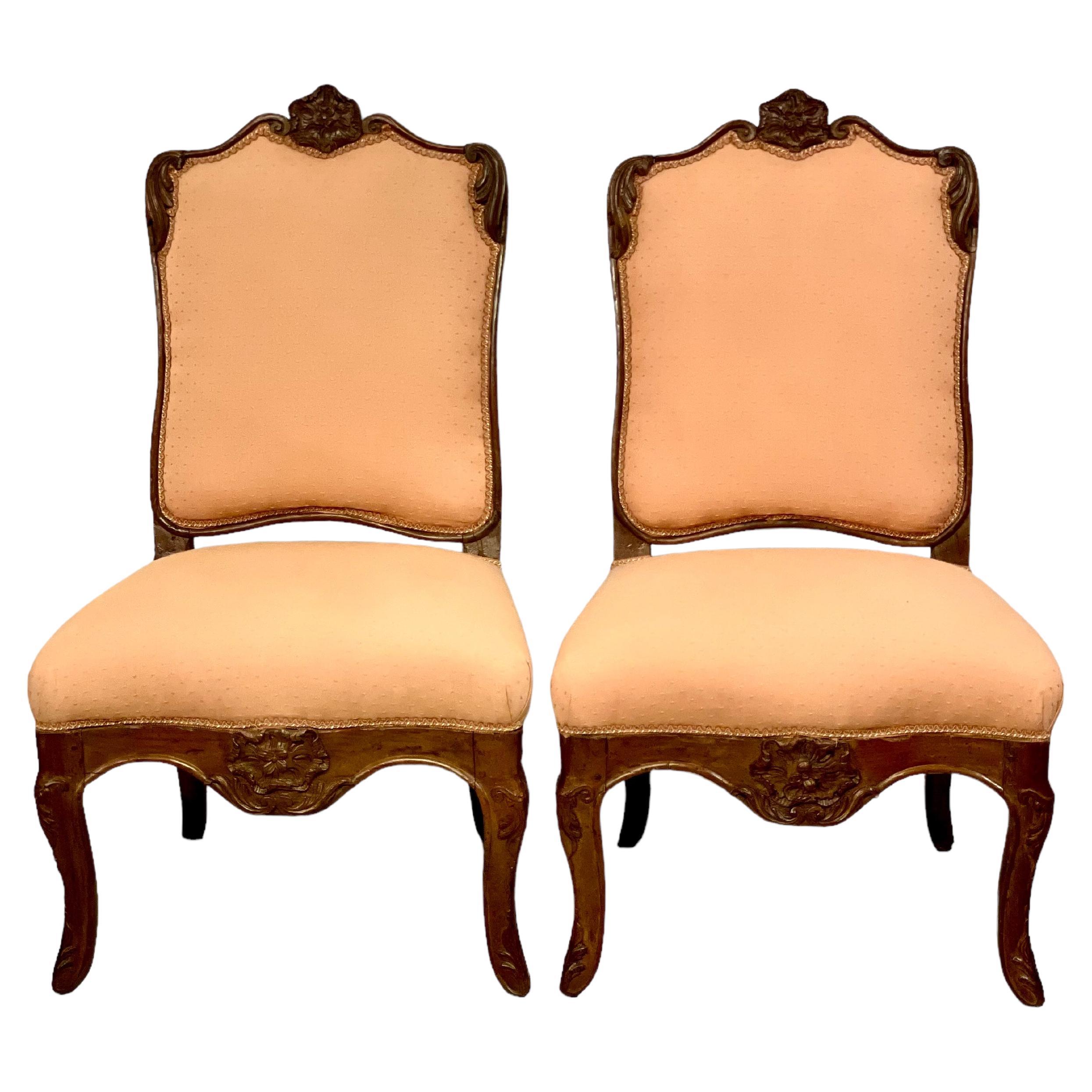 1720s French Regence Pair of Beech Slipper Chairs  For Sale