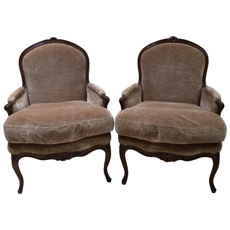 Pair of 18th Century French Walnut Bergere Chairs For Sale at 1stDibs