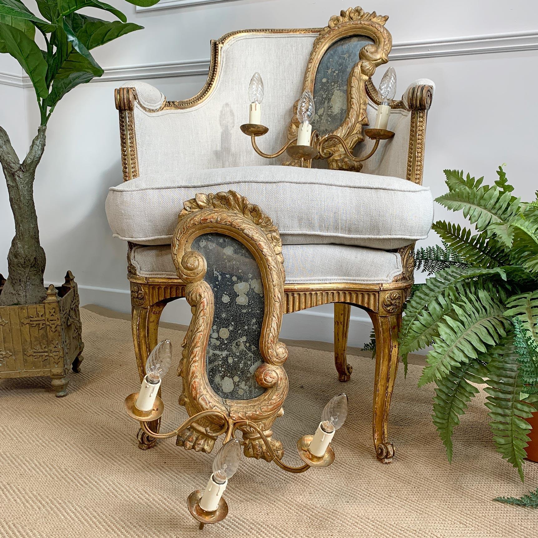 Pair of 18th Century Gilt Wood and Gesso Girandoles For Sale 6