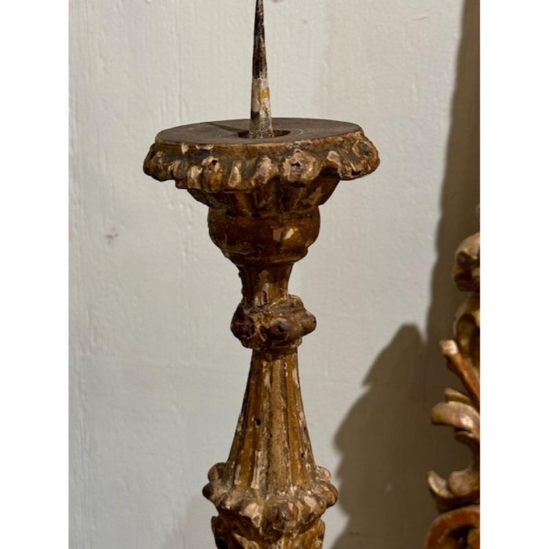 Coppia di bastoni da altare in legno dorato del XVIII secolo in vendita 1
