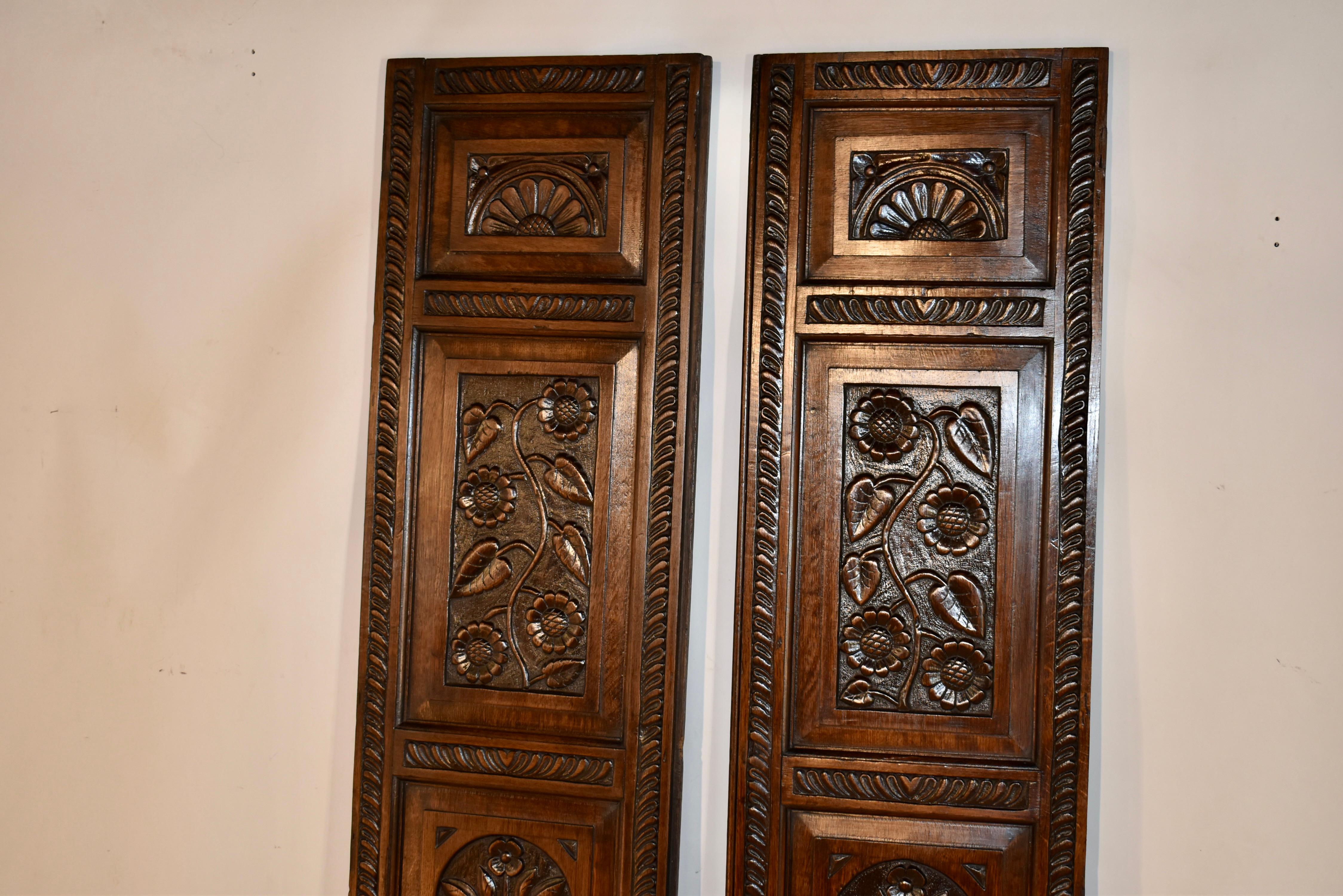 Pair of 18th Century Hand Carved Panels In Good Condition For Sale In High Point, NC