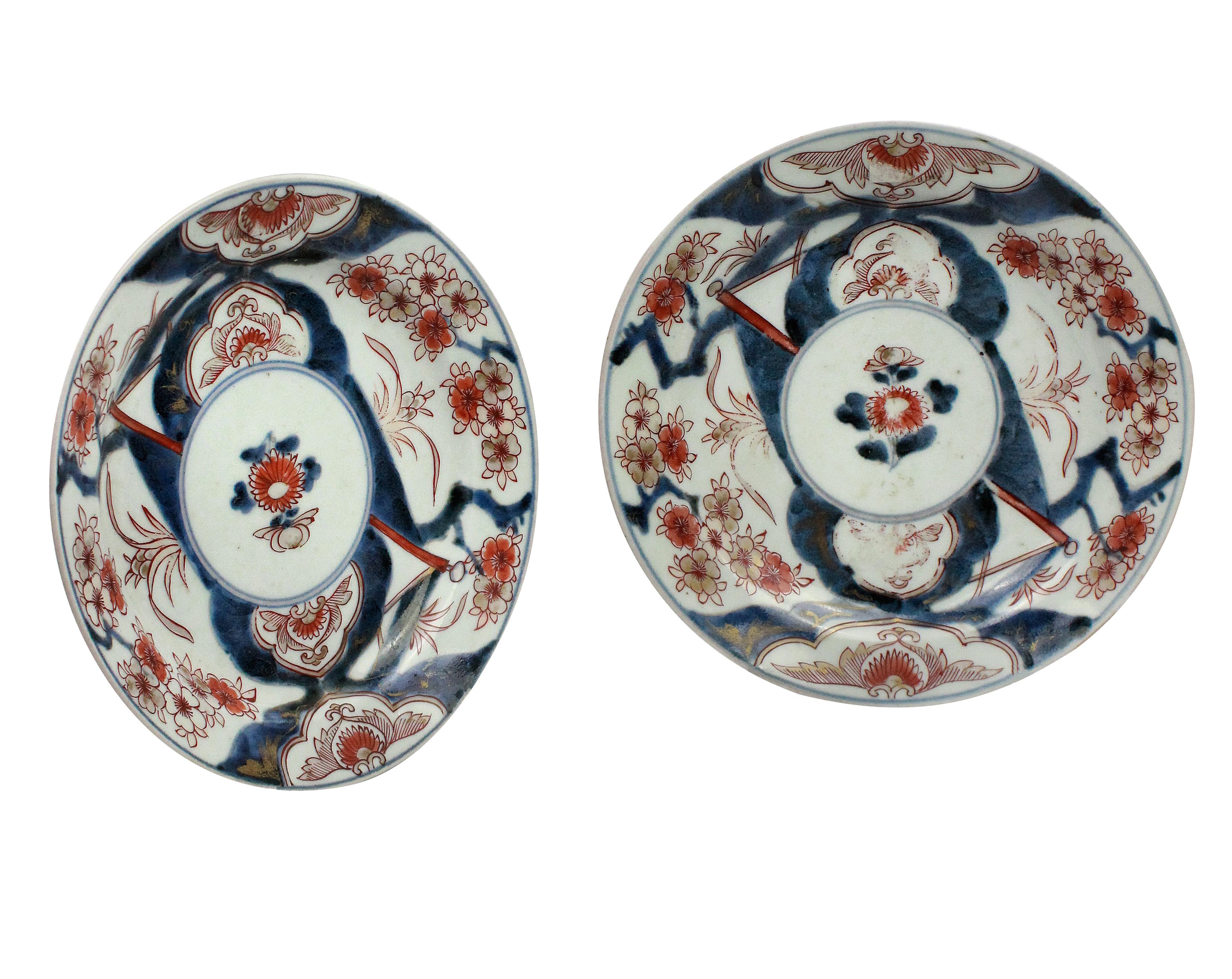 Pair of 18th Century Imari Plates In Good Condition In Kent, Dover