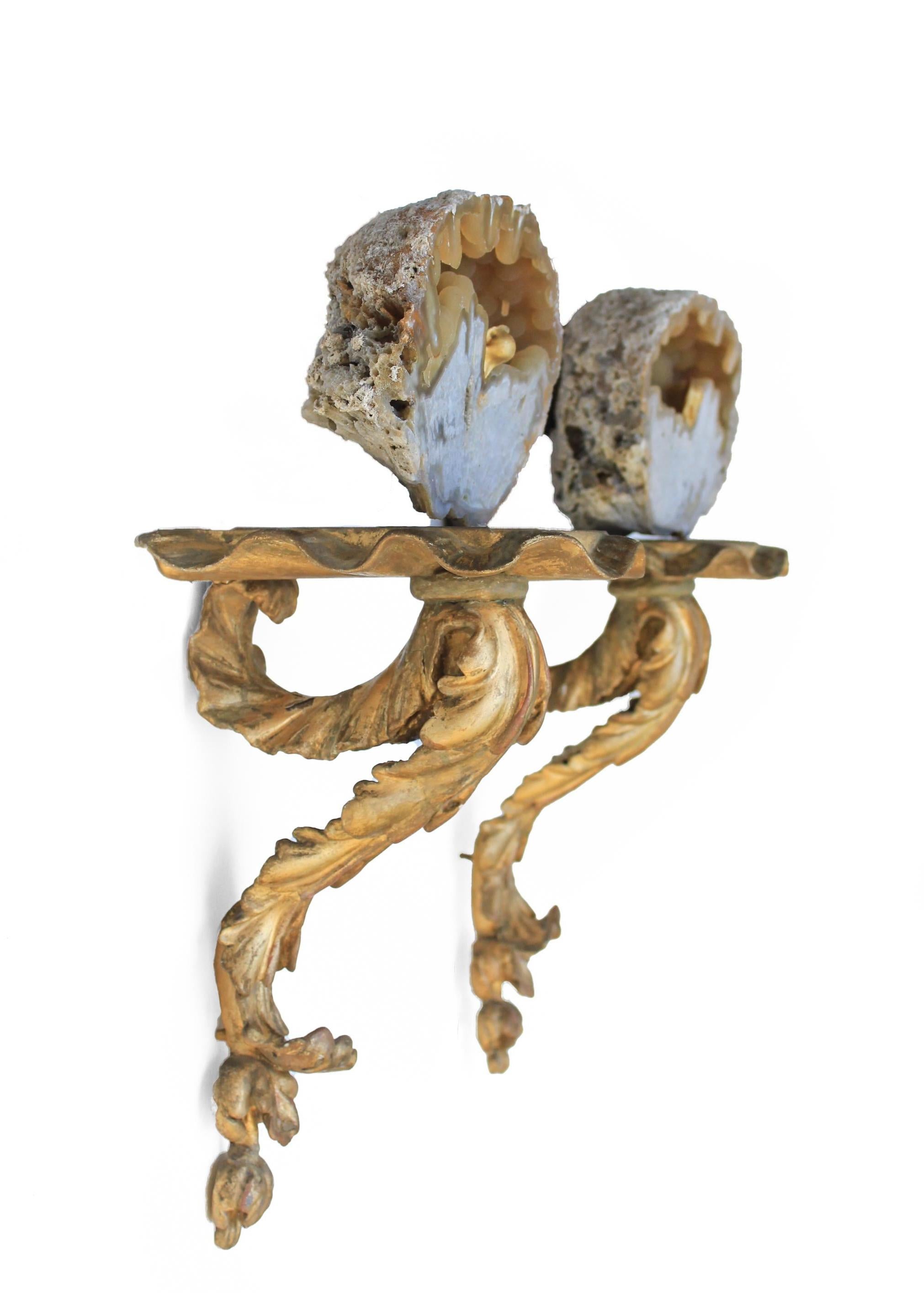 Pair of 18th Century Irish Georgian Wall Brackets with Agate Coral and Pearls For Sale 1