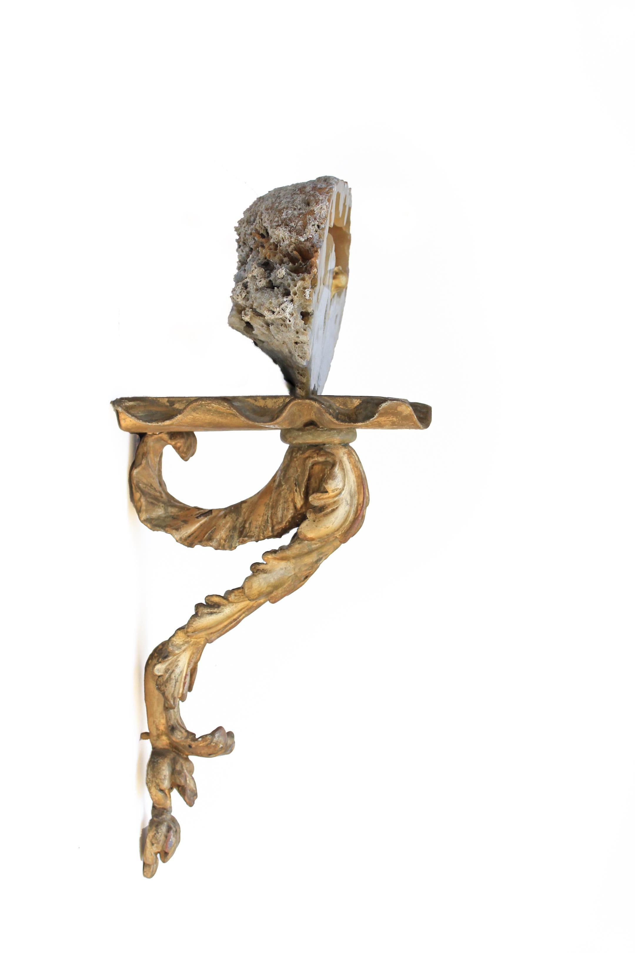 Pair of 18th Century Irish Georgian Wall Brackets with Agate Coral and Pearls For Sale 3