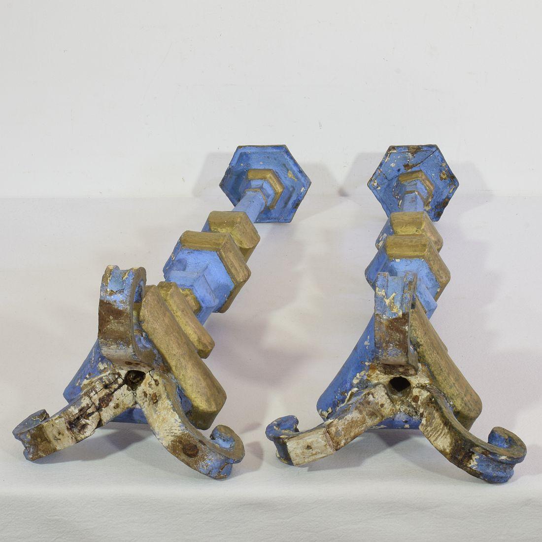 Pair of 18th Century Italian Baroque Carved Wooden Candleholders For Sale 15