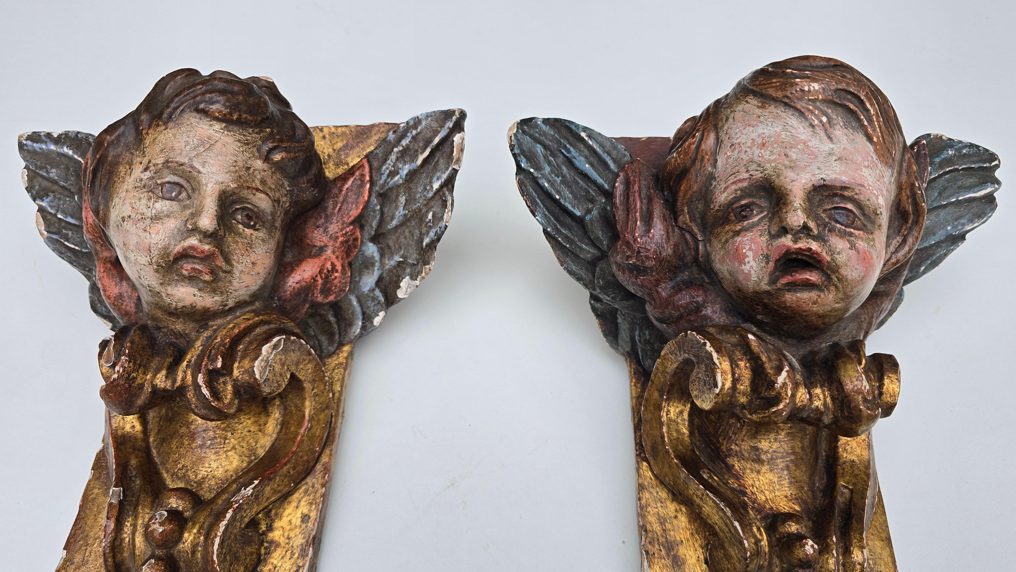 Pair of 18th Century Italian Baroque Cherub Corner Carvings, c. 1750–1780 im Angebot 3