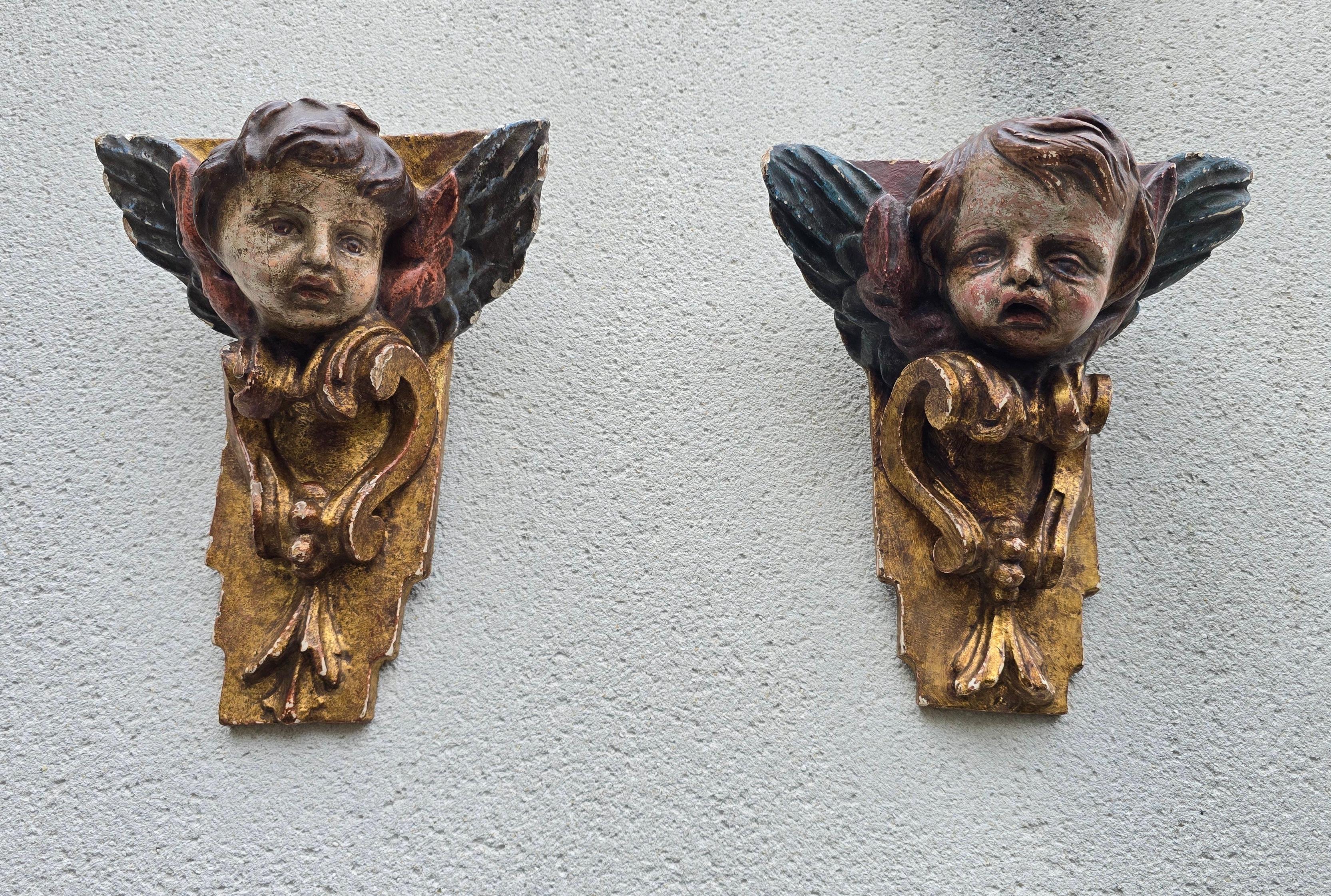 Pair of 18th Century Italian Baroque Cherub Corner Carvings, c. 1750–1780 im Angebot 5