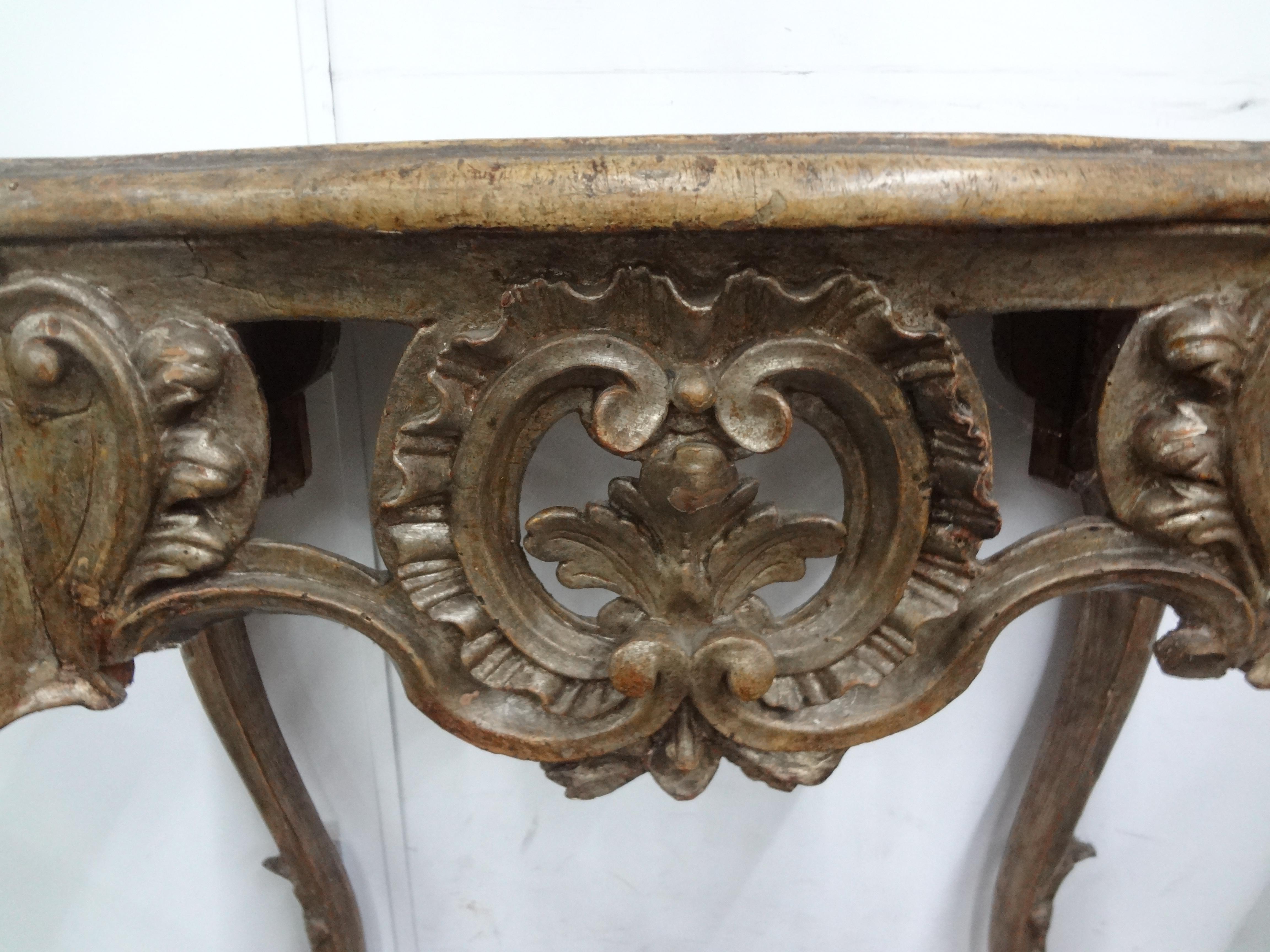 Pair Of 18th Century Italian Baroque Giltwood Console Tables In Good Condition For Sale In Houston, TX