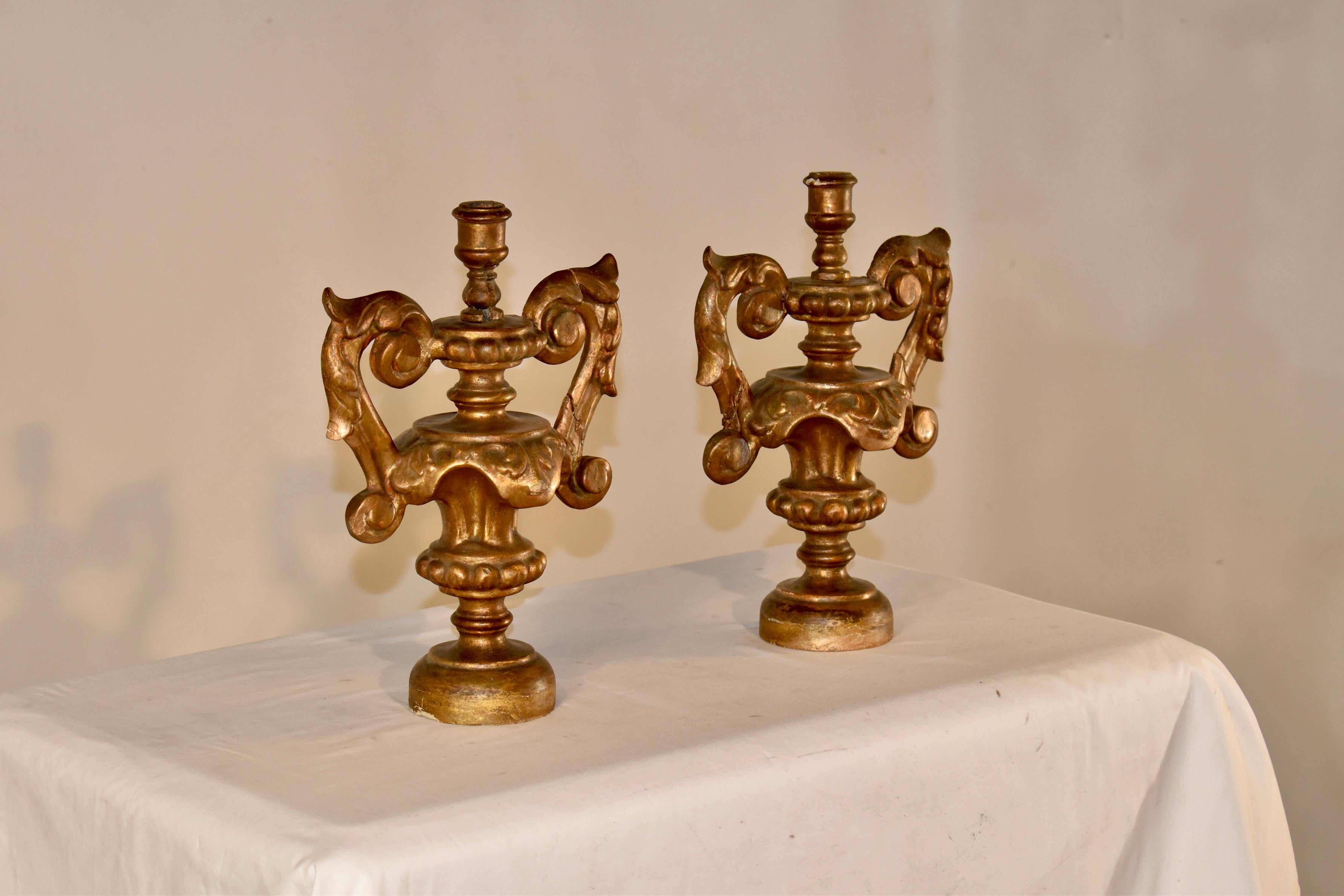 Hand-Carved Pair of 18th Century Italian Candlesticks For Sale