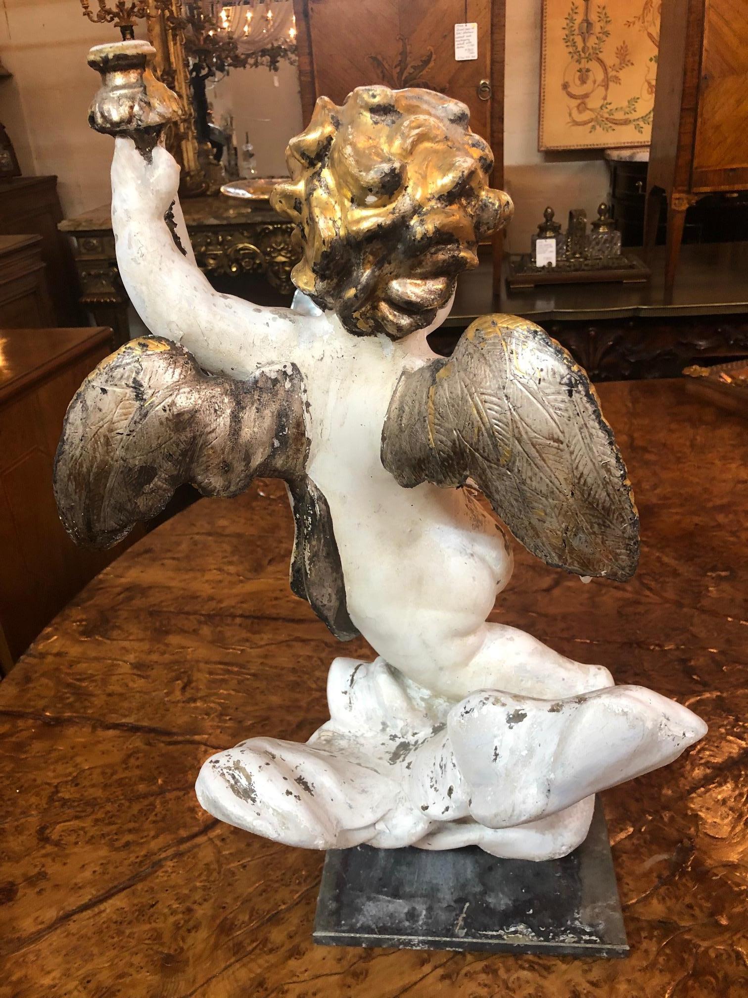 Wood Pair of 18th Century Italian Carved and Parcel Gilt Cherubs For Sale