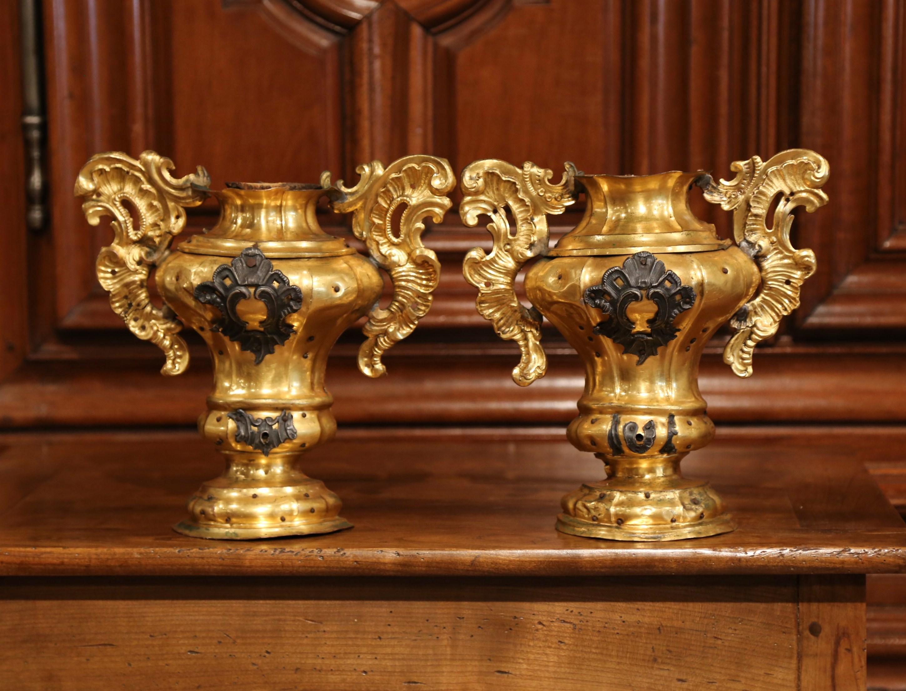 Hand-Carved Pair of 18th Century Italian Carved Giltwood and Brass Altar Ornament Vessels