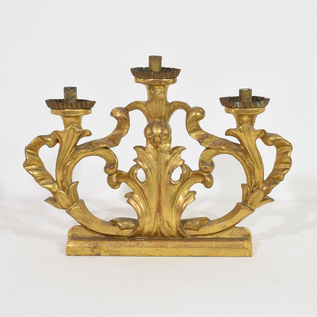 Pair of 18th Century Italian Carved Giltwood Baroque Candleholders For Sale 8