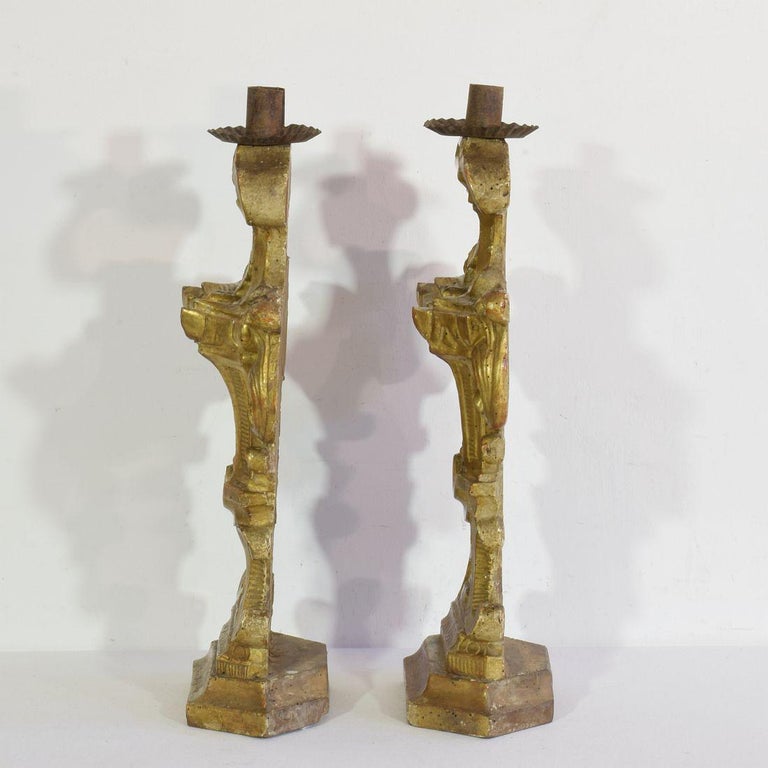 Pair of 18th Century Italian Carved Giltwood Baroque Candleholders For Sale 1