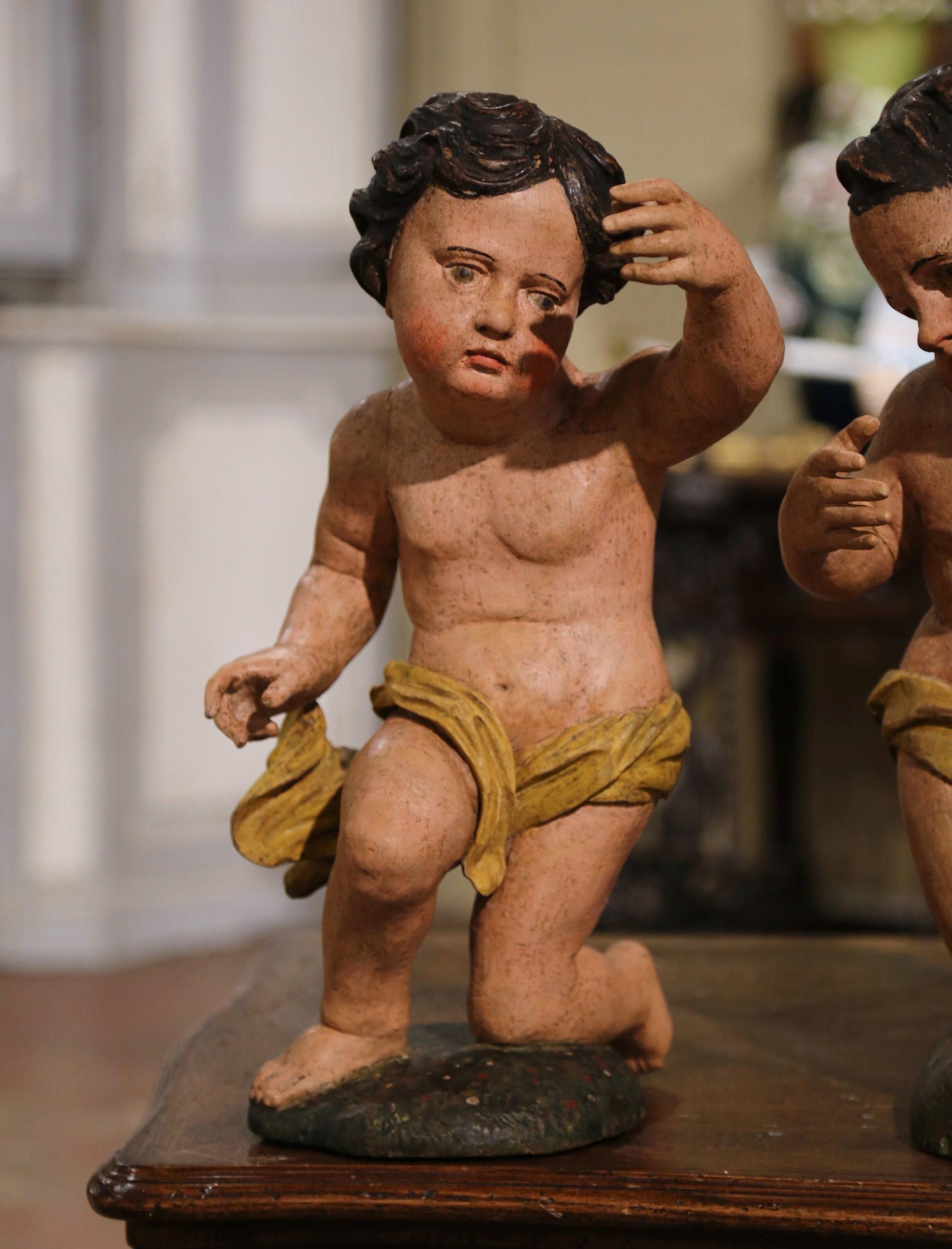 Neoclassical Pair of 18th Century Italian Carved Giltwood Polychrome Cherub Sculptures For Sale