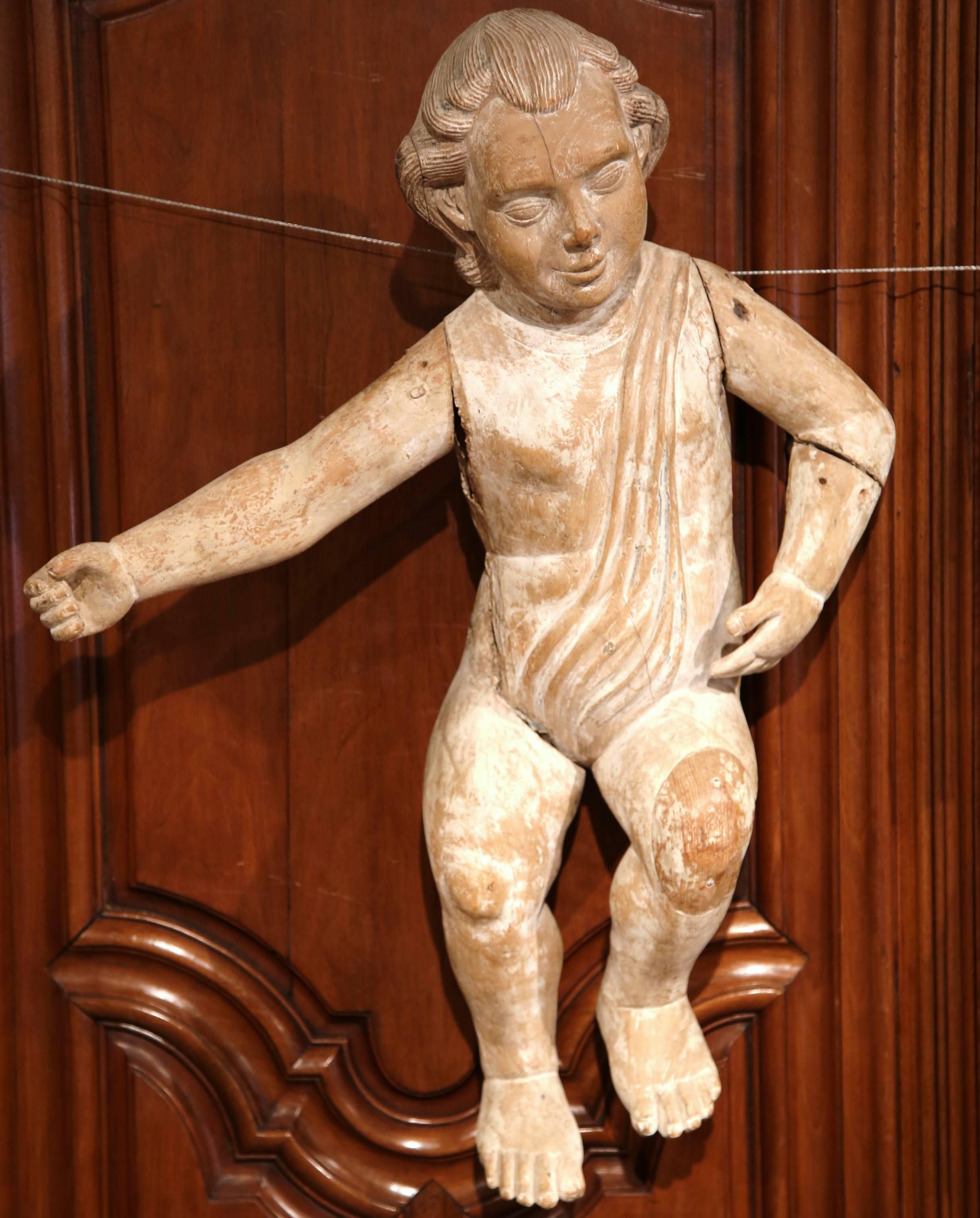 Paar italienische geschnitzte Cherubs aus gestreifter Eiche mit weißer Waschung aus dem 18. Jahrhundert im Angebot 1