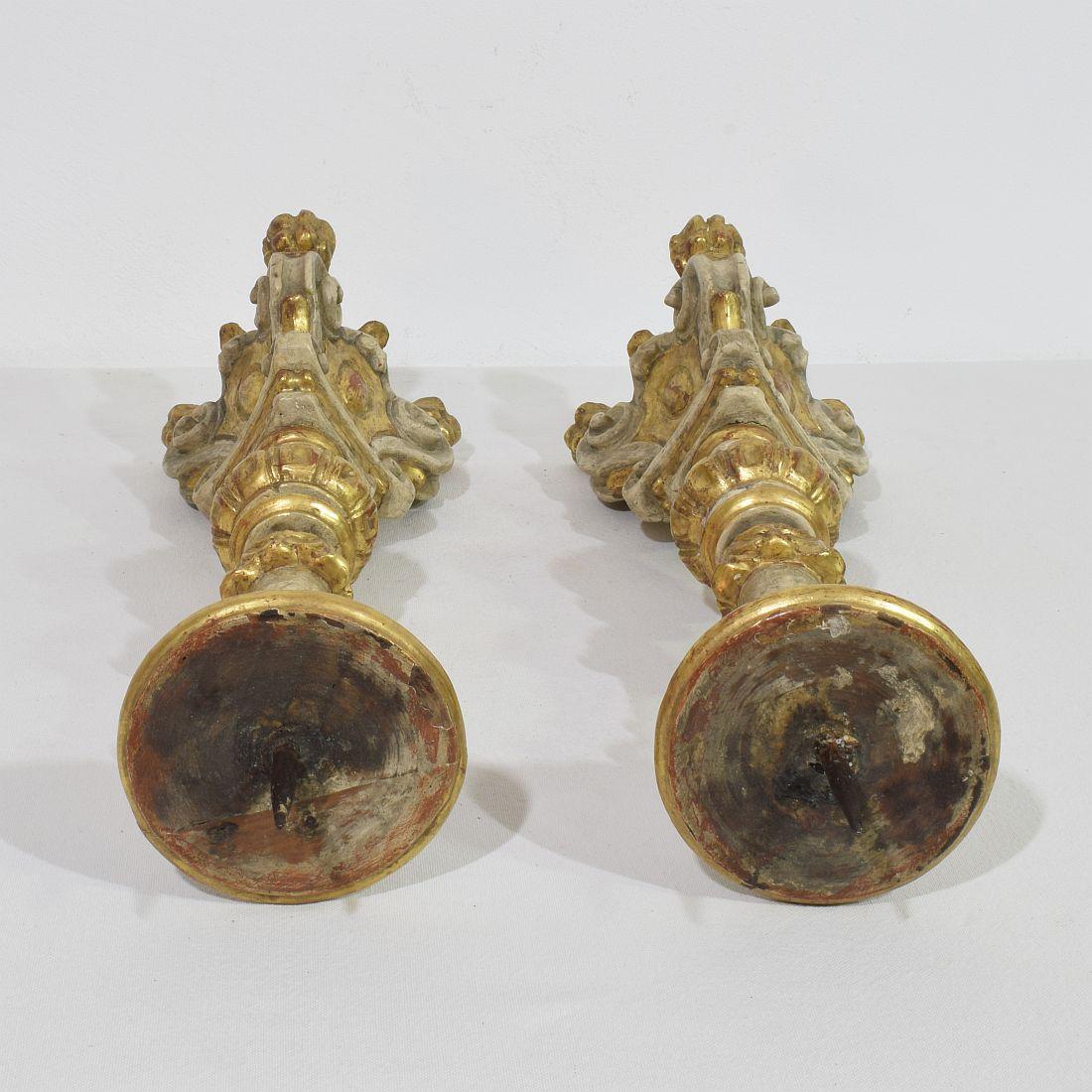 Pair of 18th Century Italian Carved Wooden Baroque Candleholders For Sale 14