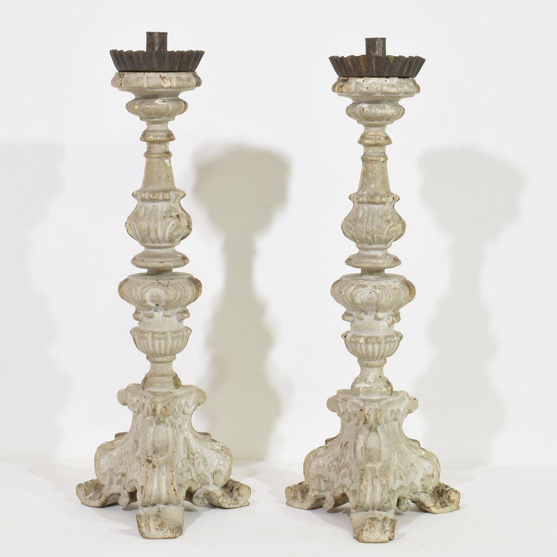 Pair of 18th Century Italian Carved Wooden Baroque Candleholders For Sale 1