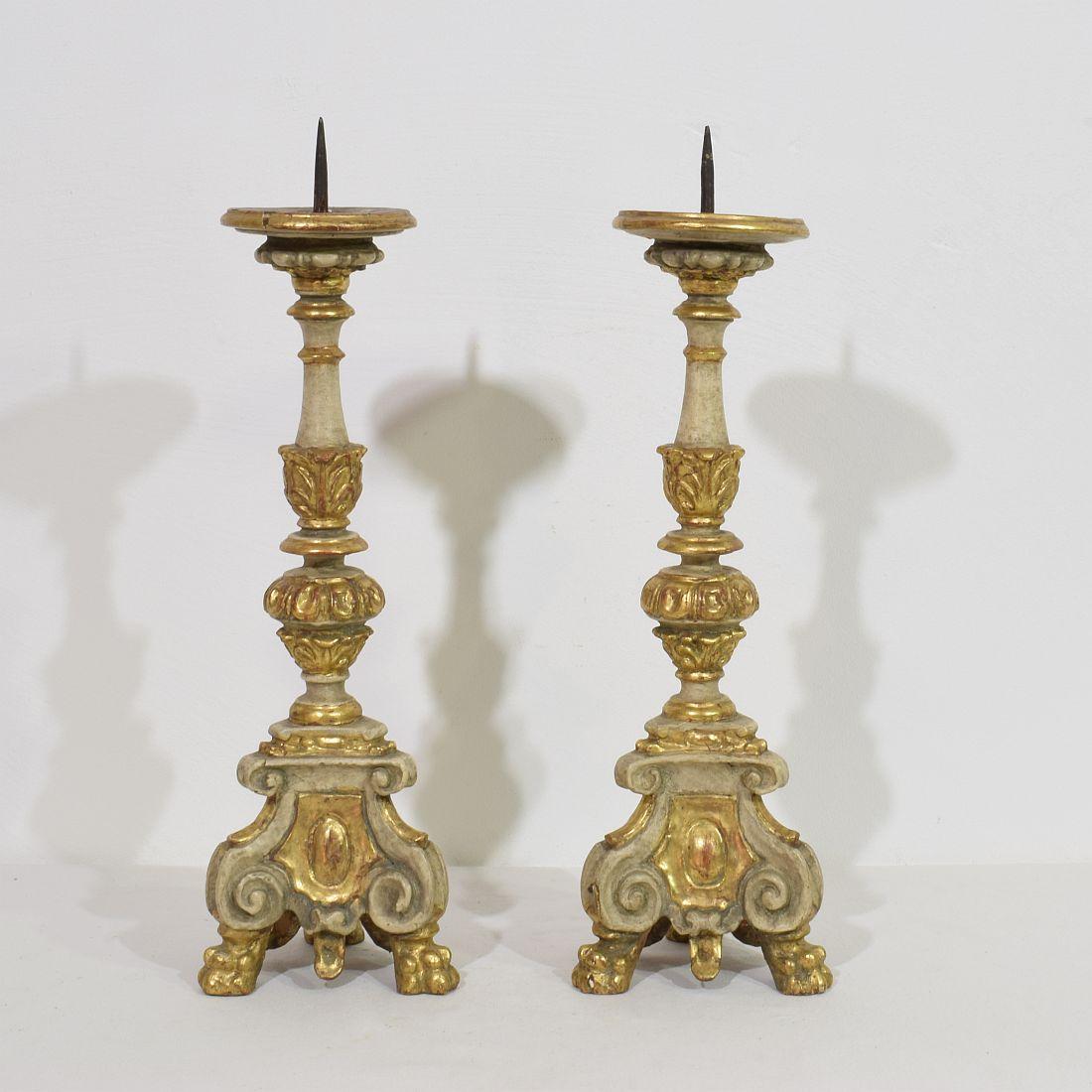 Pair of 18th Century Italian Carved Wooden Baroque Candleholders For Sale 1
