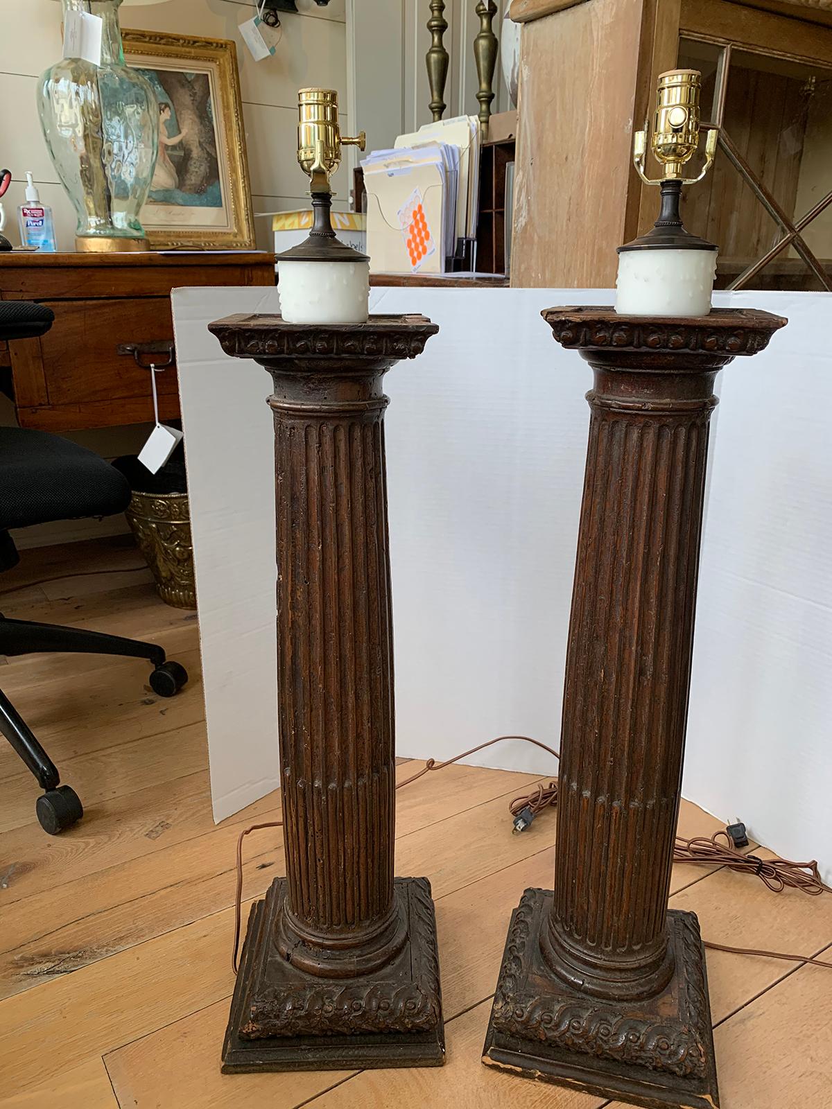 Pair of 18th Century Italian Carved Wooden Columns as Lamps 8